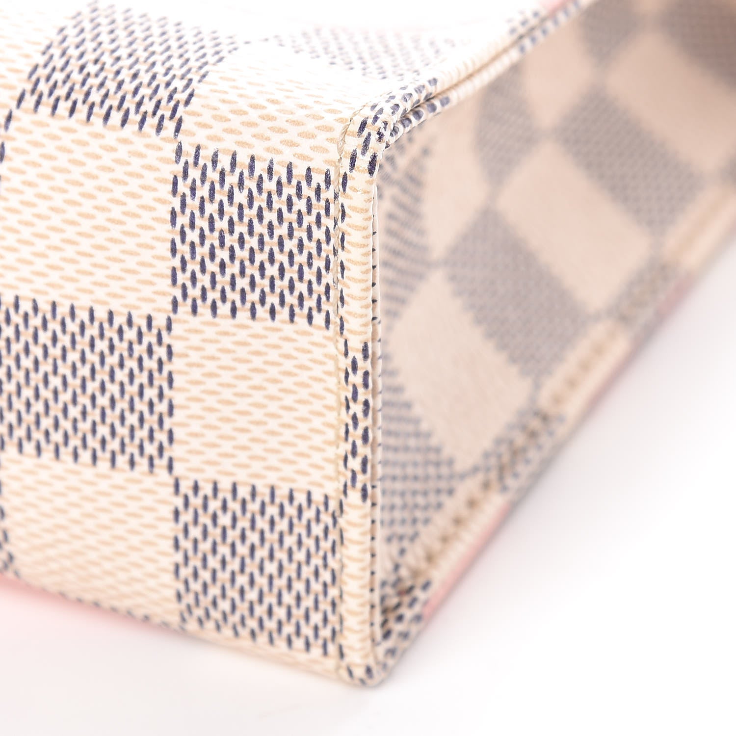 Louis Vuitton Damier Azur Tahitienne Toiletry Pouch 26 16 of 16