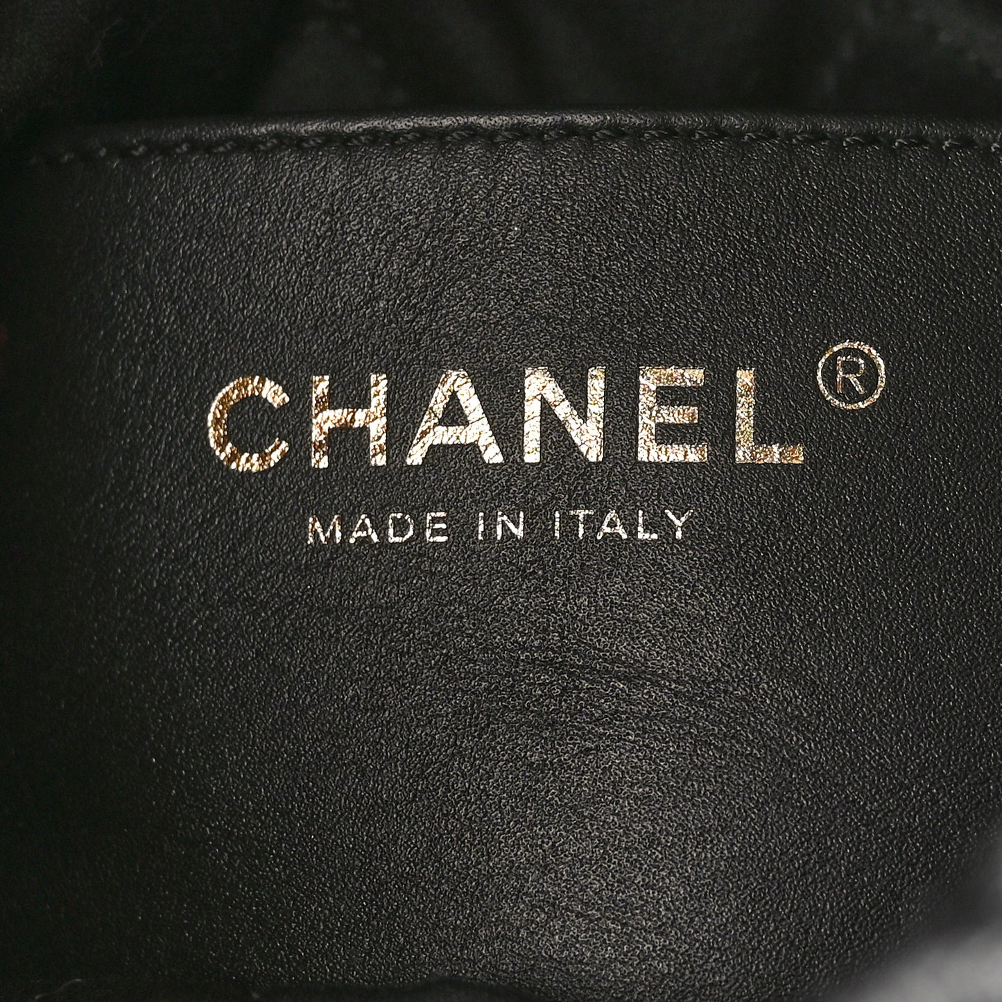 Shiny Crumpled Calfskin Quilted Pearl Mini Chanel 22 Black