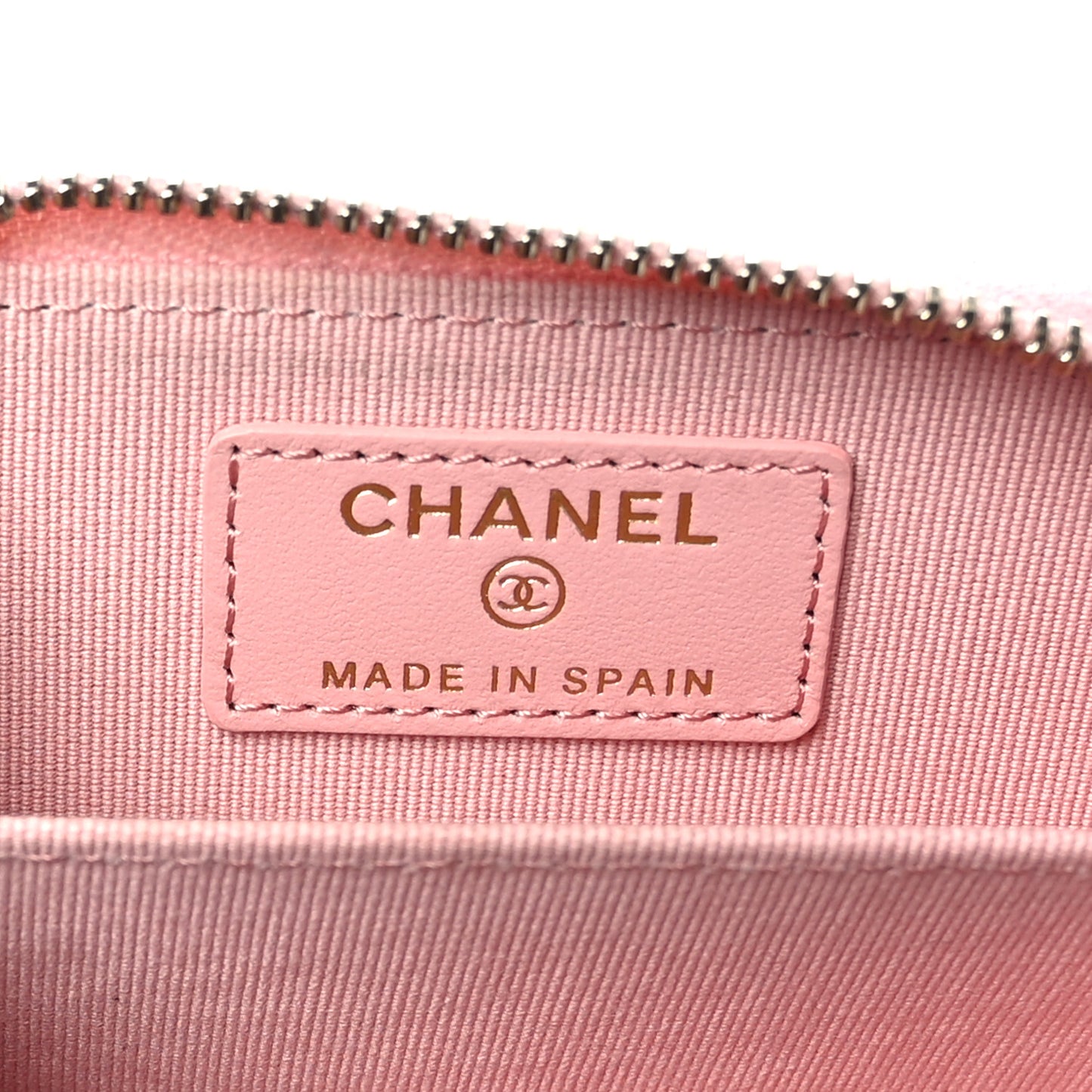 Caviar Quilted Zip Card Holder Pink