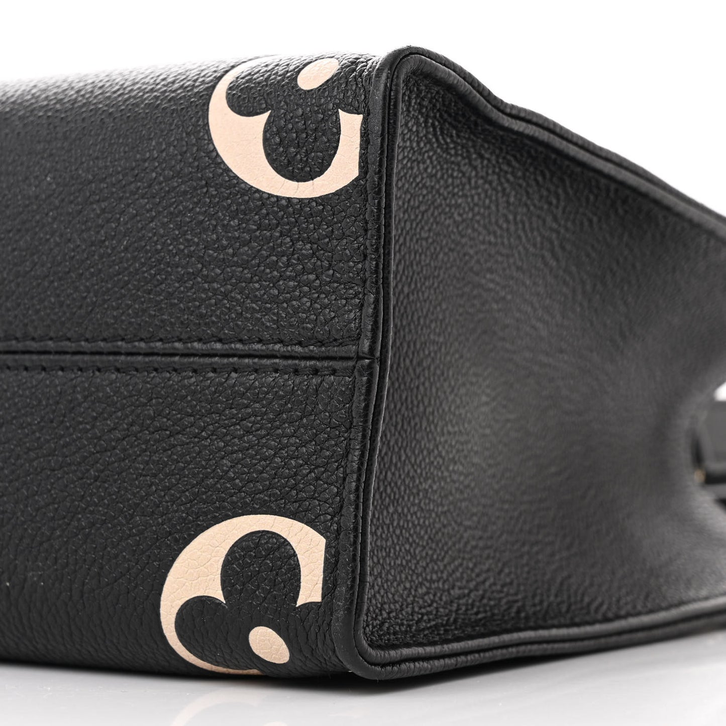 Empreinte Monogram Giant Onthego PM Black Beige