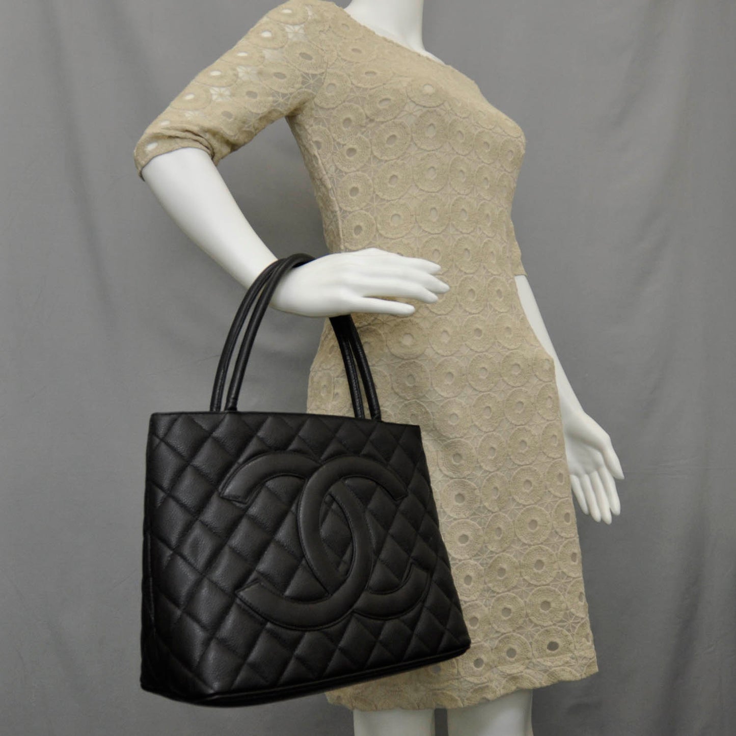 Caviar Quilted Medallion Tote Black