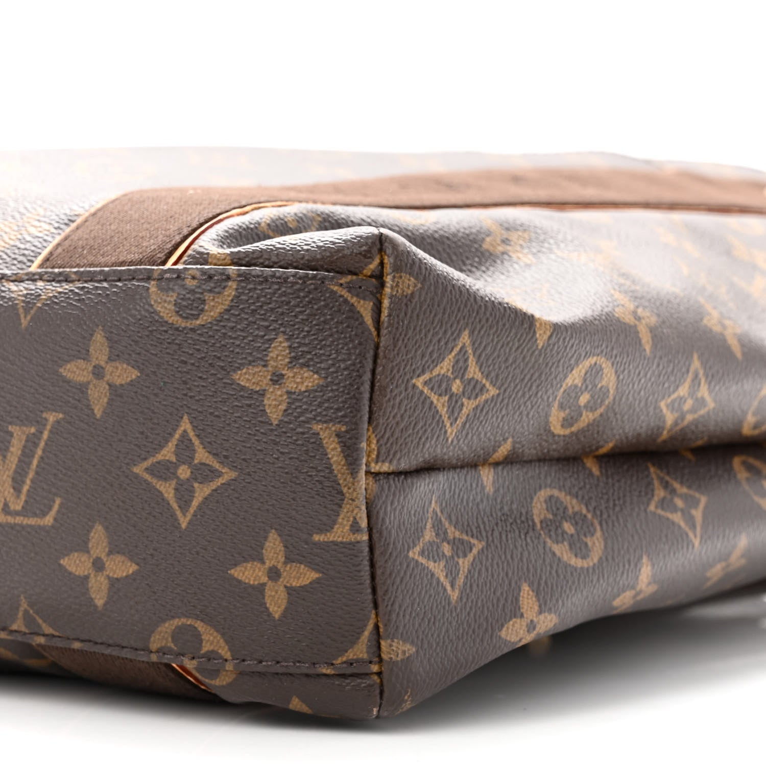 Louis Vuitton Monogram Cabas Beaubourg 9 of 10