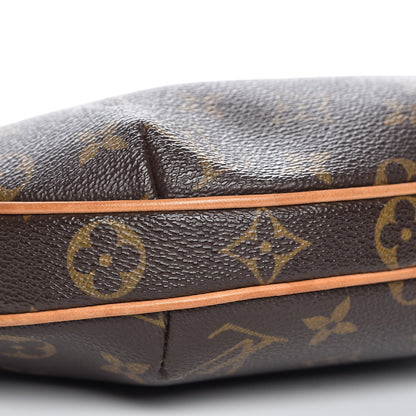 Louis Vuitton Monogram Croissant PM 10 of 12