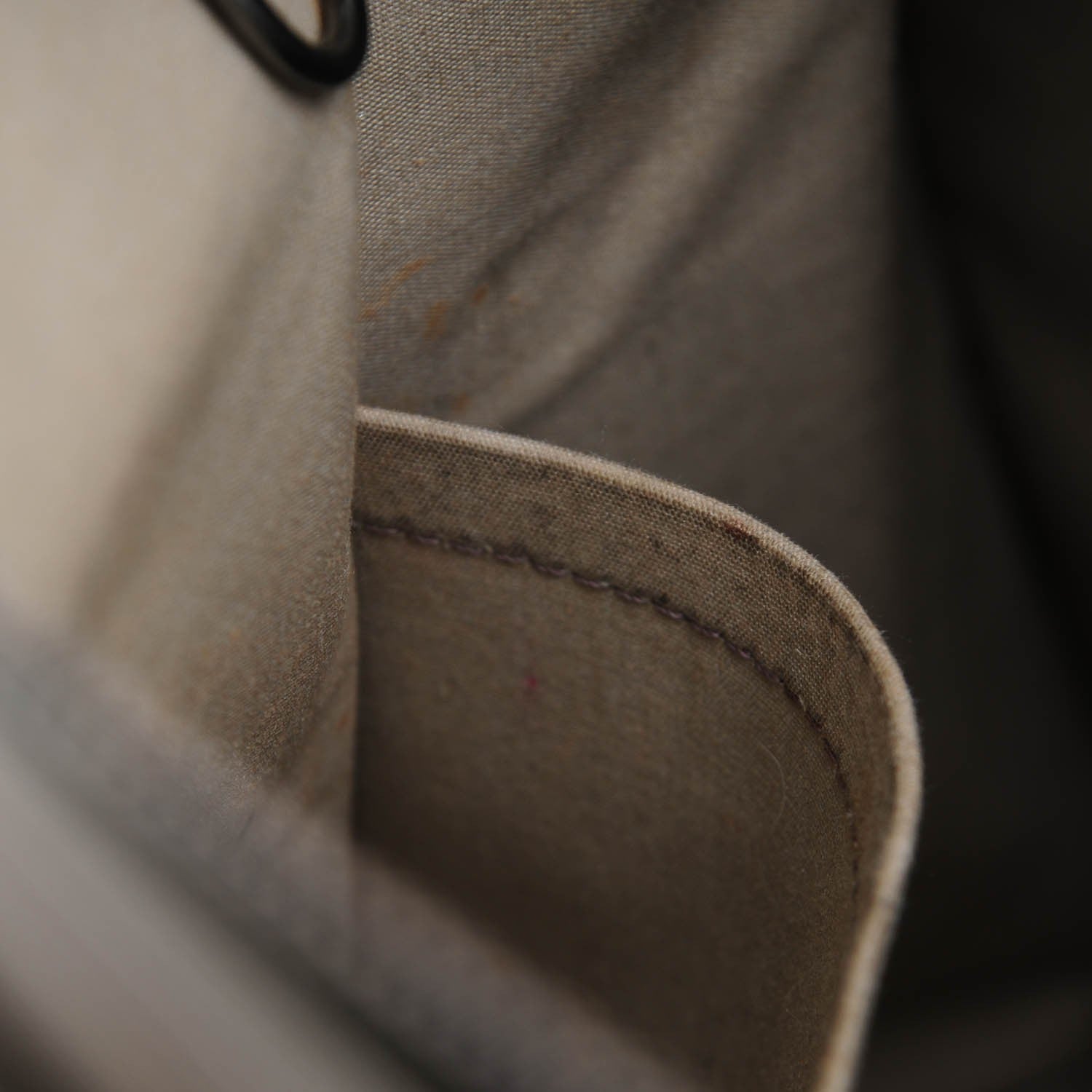 Louis Vuitton Epi Croisette PM Pepper 9 of 9