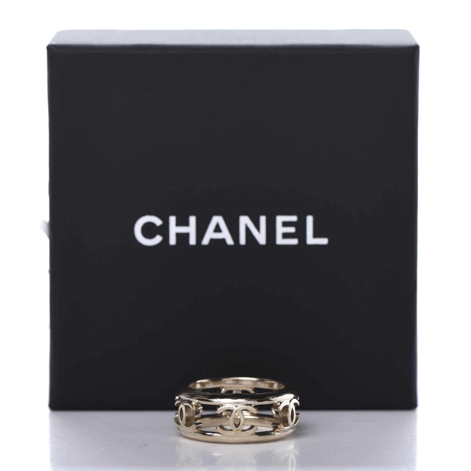 Chanel Metal Chain CC Ring 6 Golden 5 of 5