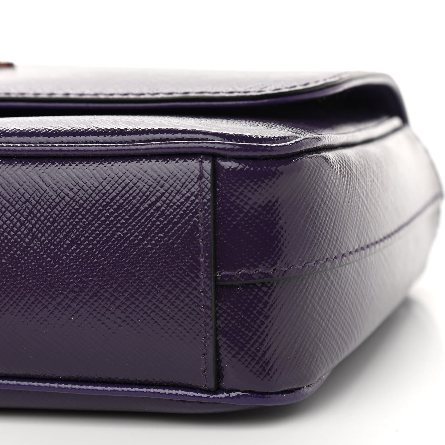 Saffiano Vernice Sound Flap Chain Crossbody Bag Viola
