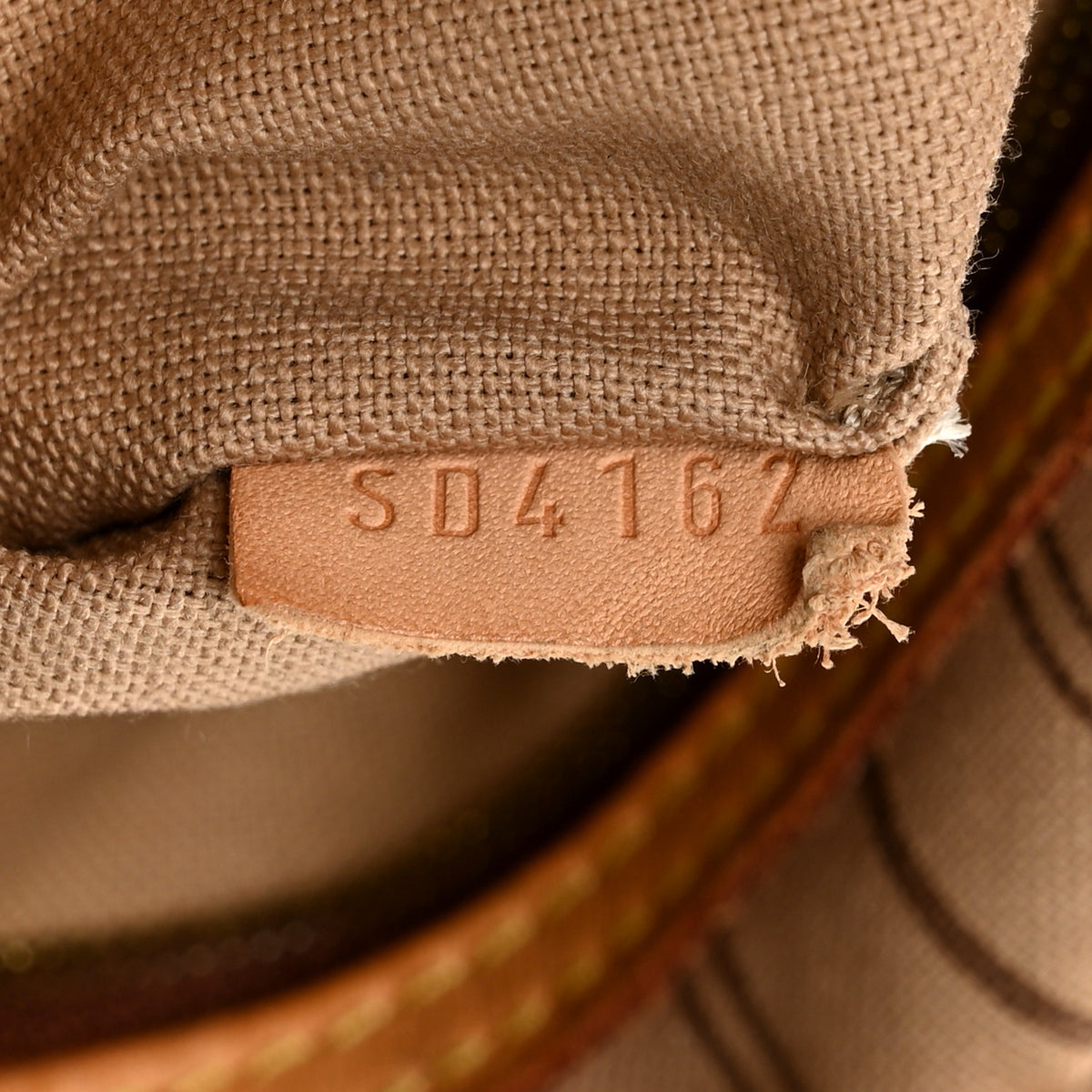 Louis Vuitton Monogram Delightful MM 8 of 11