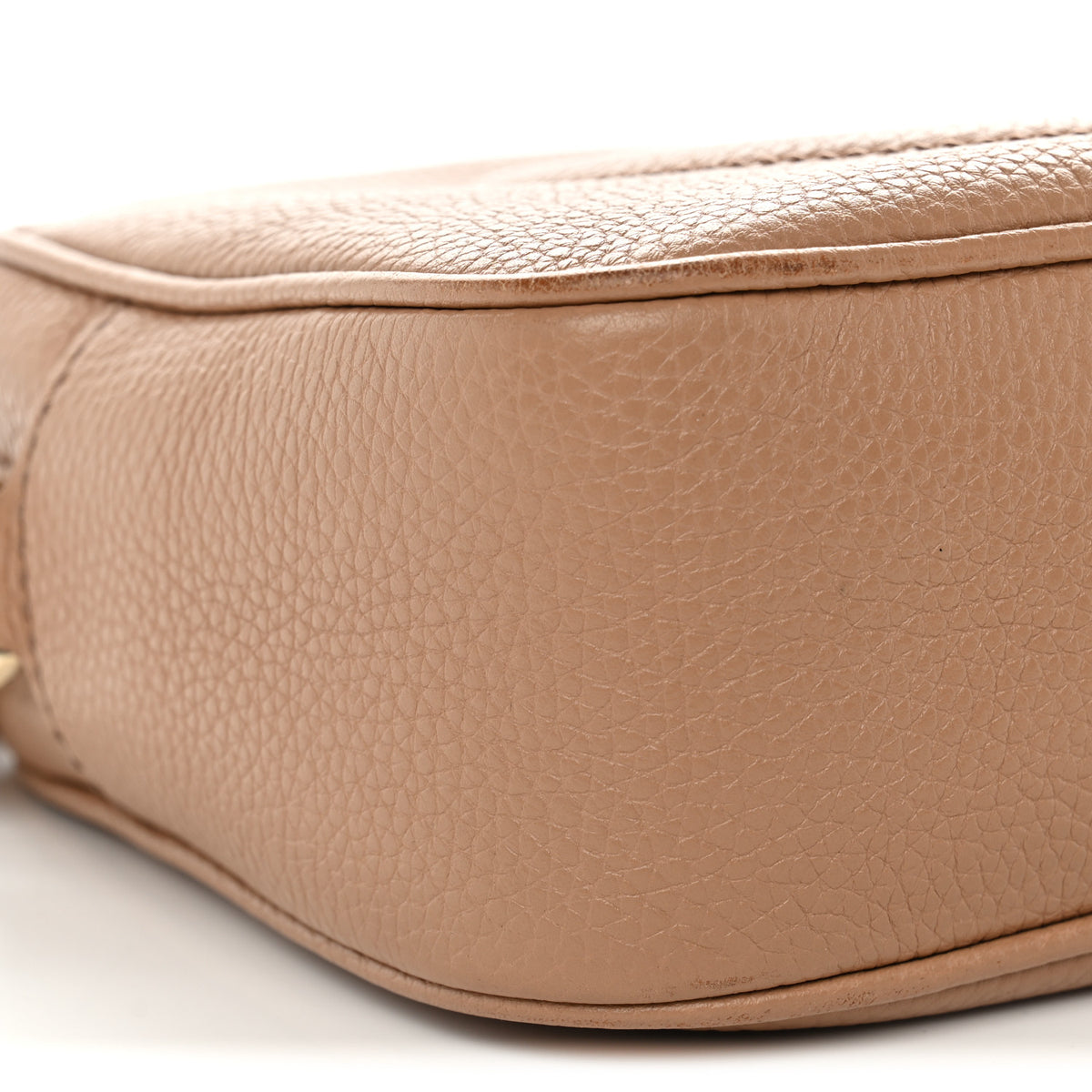 Gucci Pebbled Calfskin Small Soho Disco Bag Camelia 9 of 11