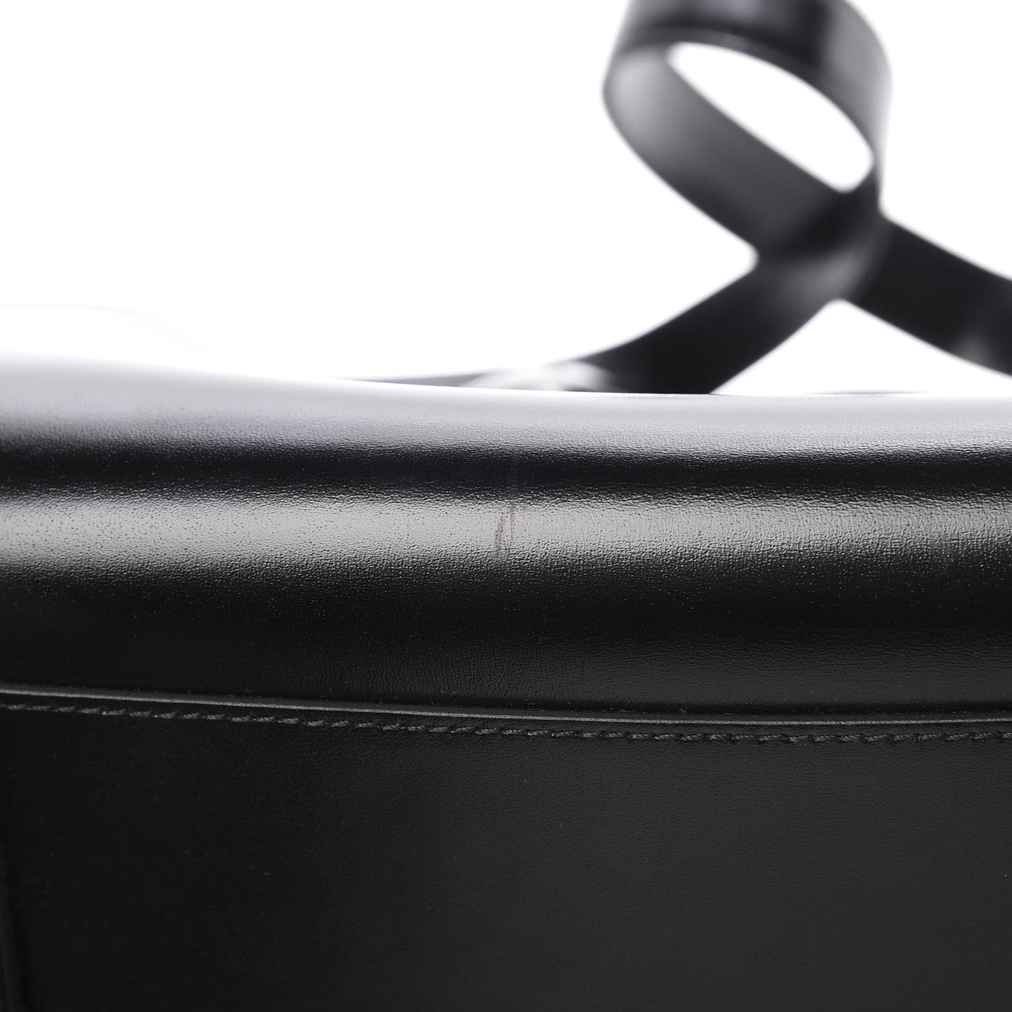 Shiny Lord Calfskin Medium Antigona Black