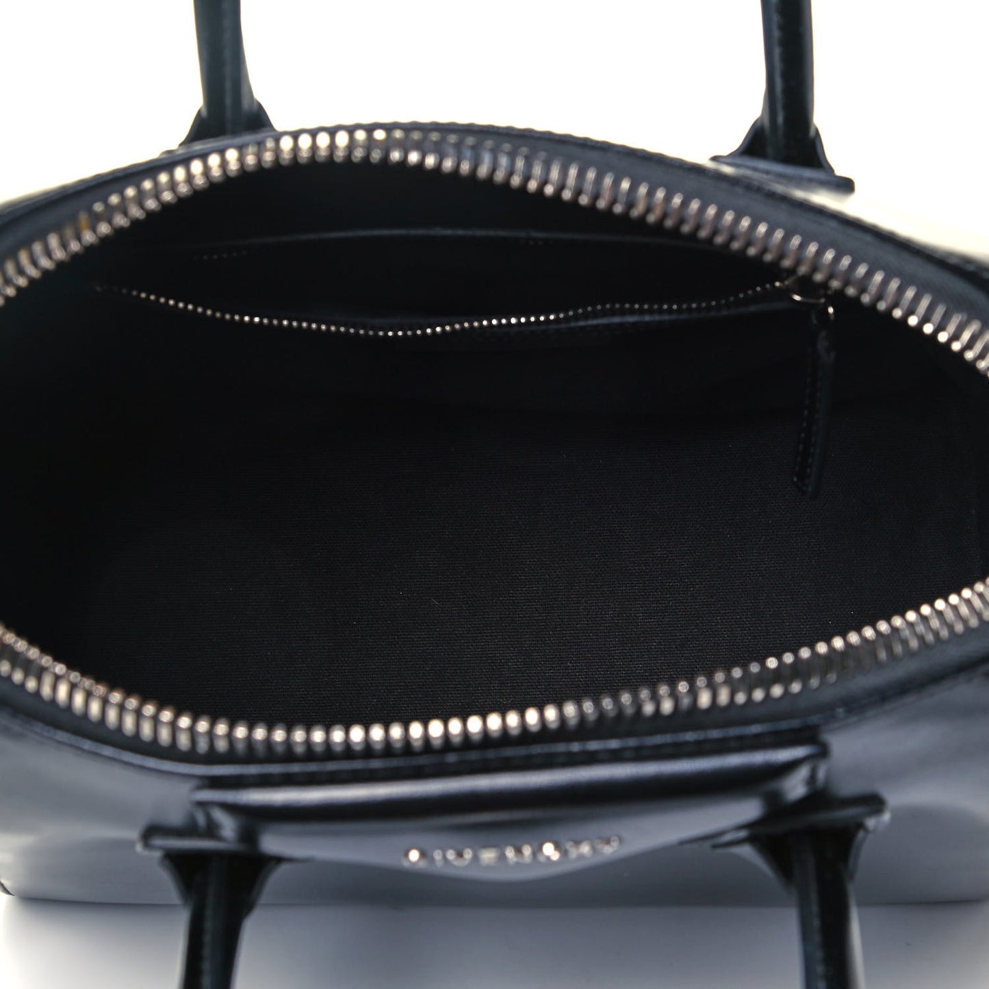 Shiny Lord Calfskin Small Antigona Black