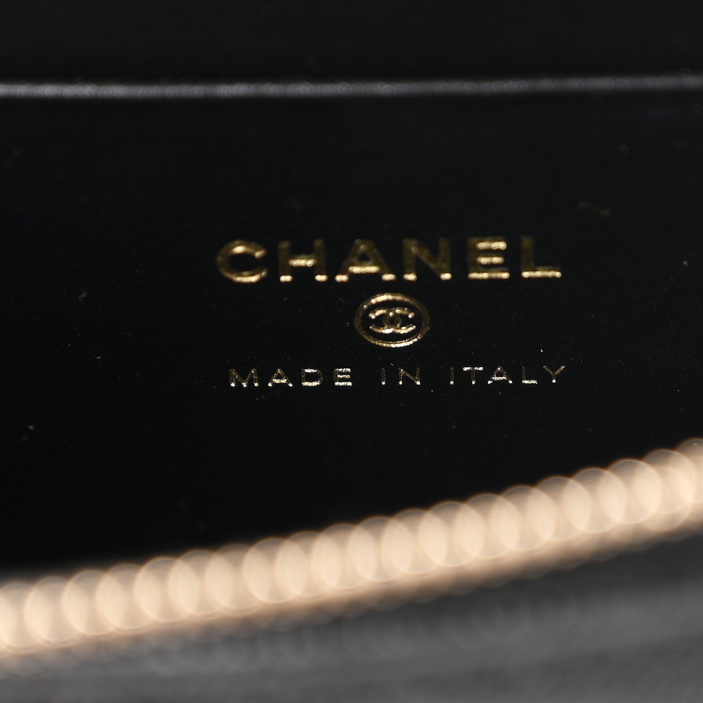 Caviar Quilted Top Handle Slim Vanity With Chain Black