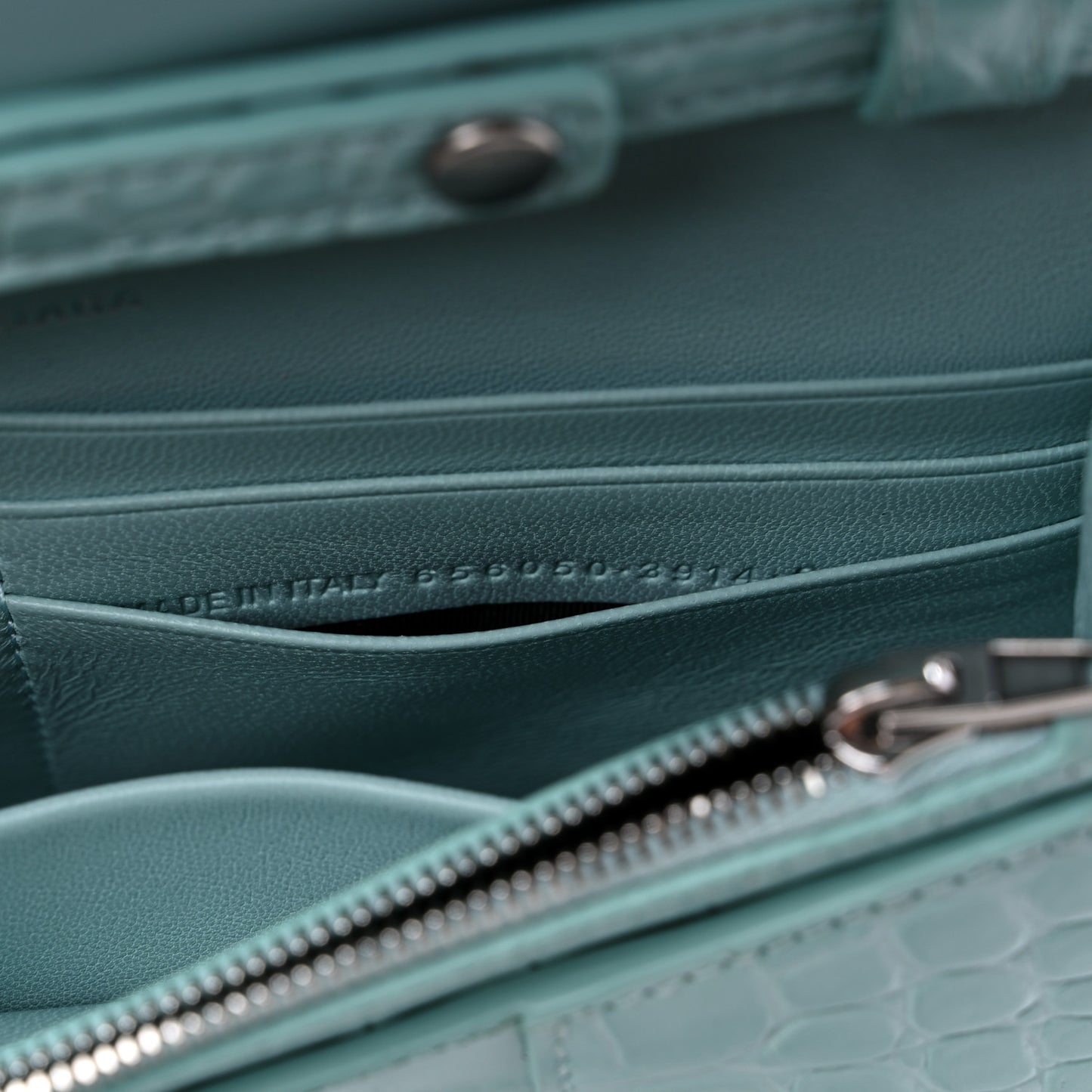 Shiny Calfskin Crocodile Embossed Hourglass Chain Bag Green Acqua
