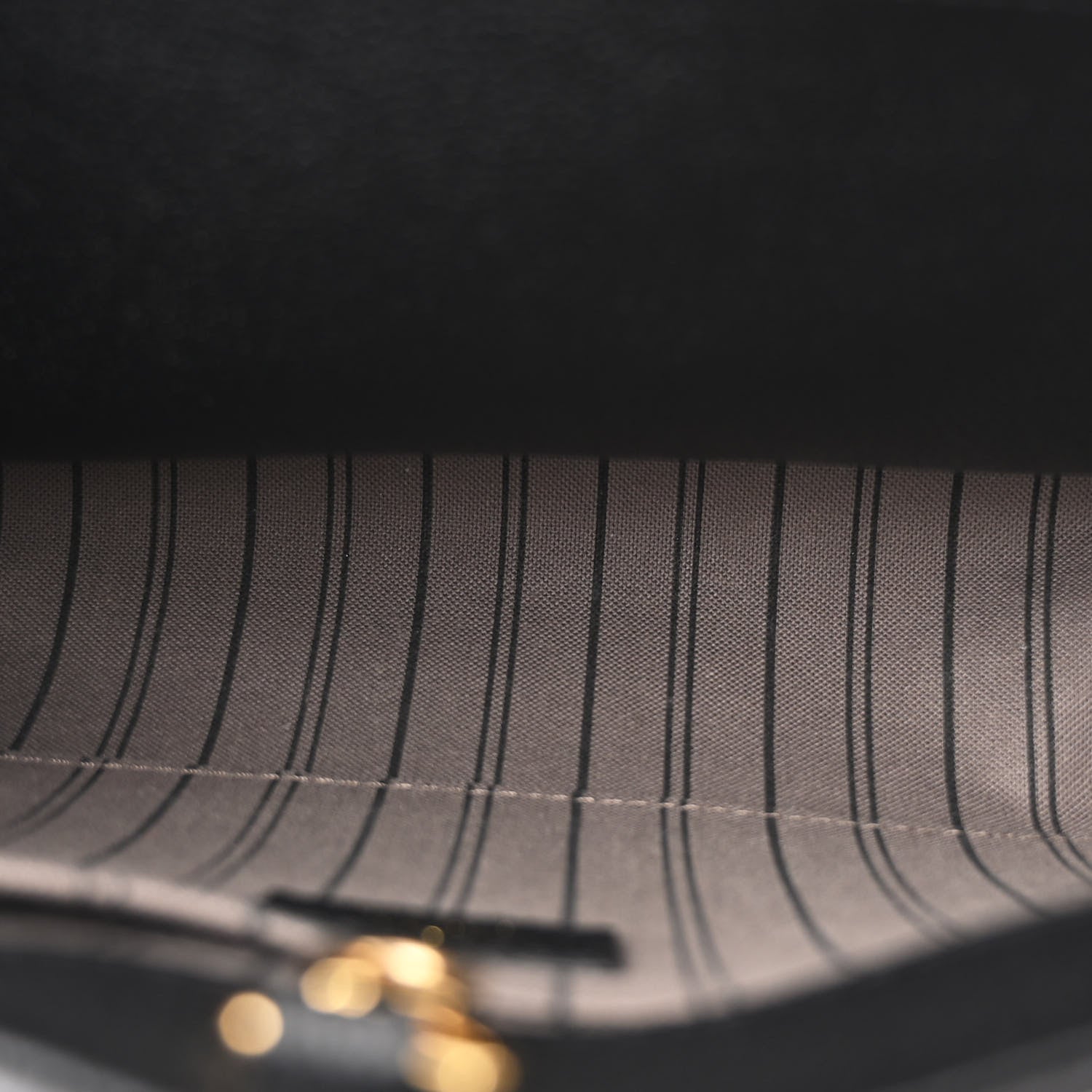 Louis Vuitton Empreinte Montaigne MM Black 6 of 11