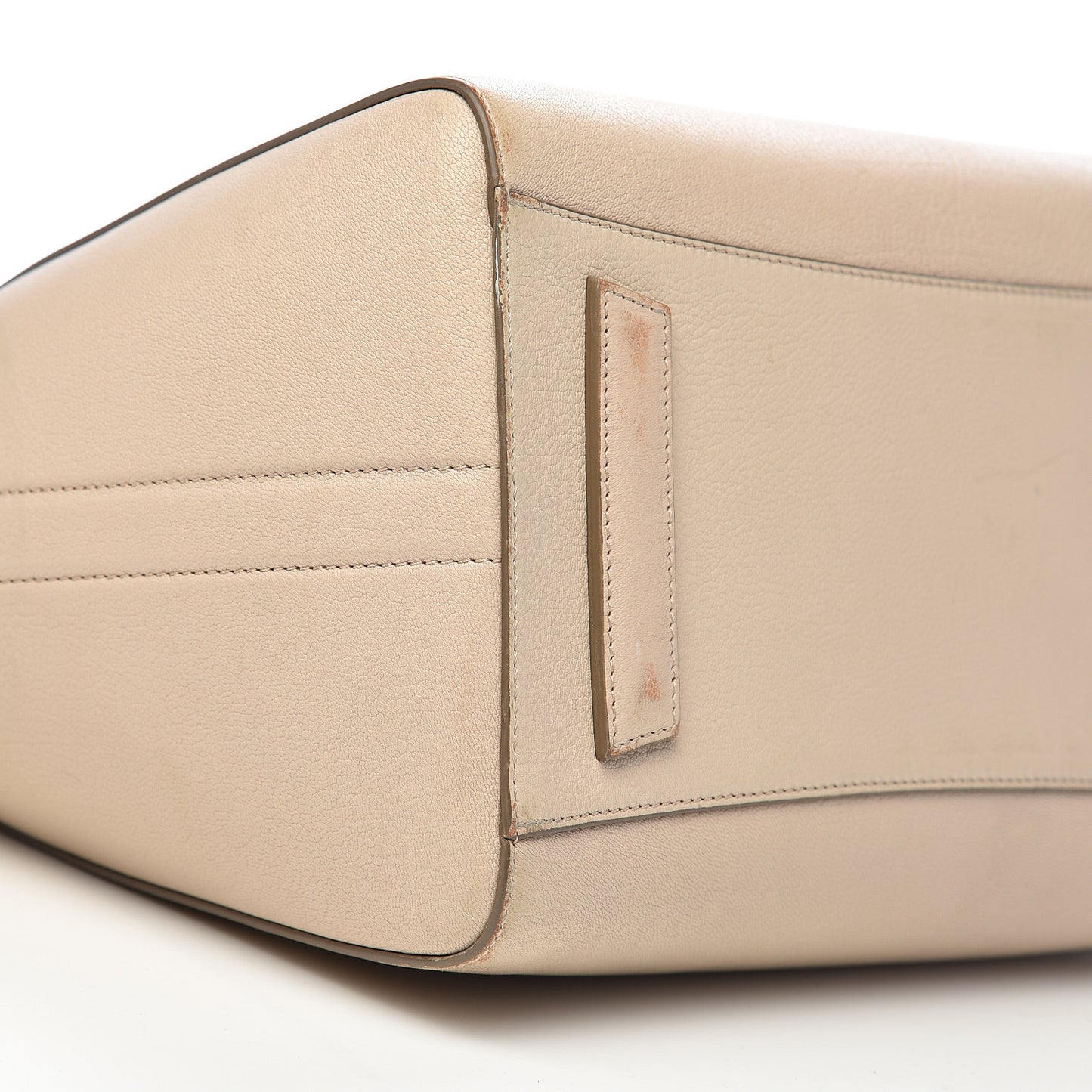 Sugar Goatskin Medium Antigona Skin