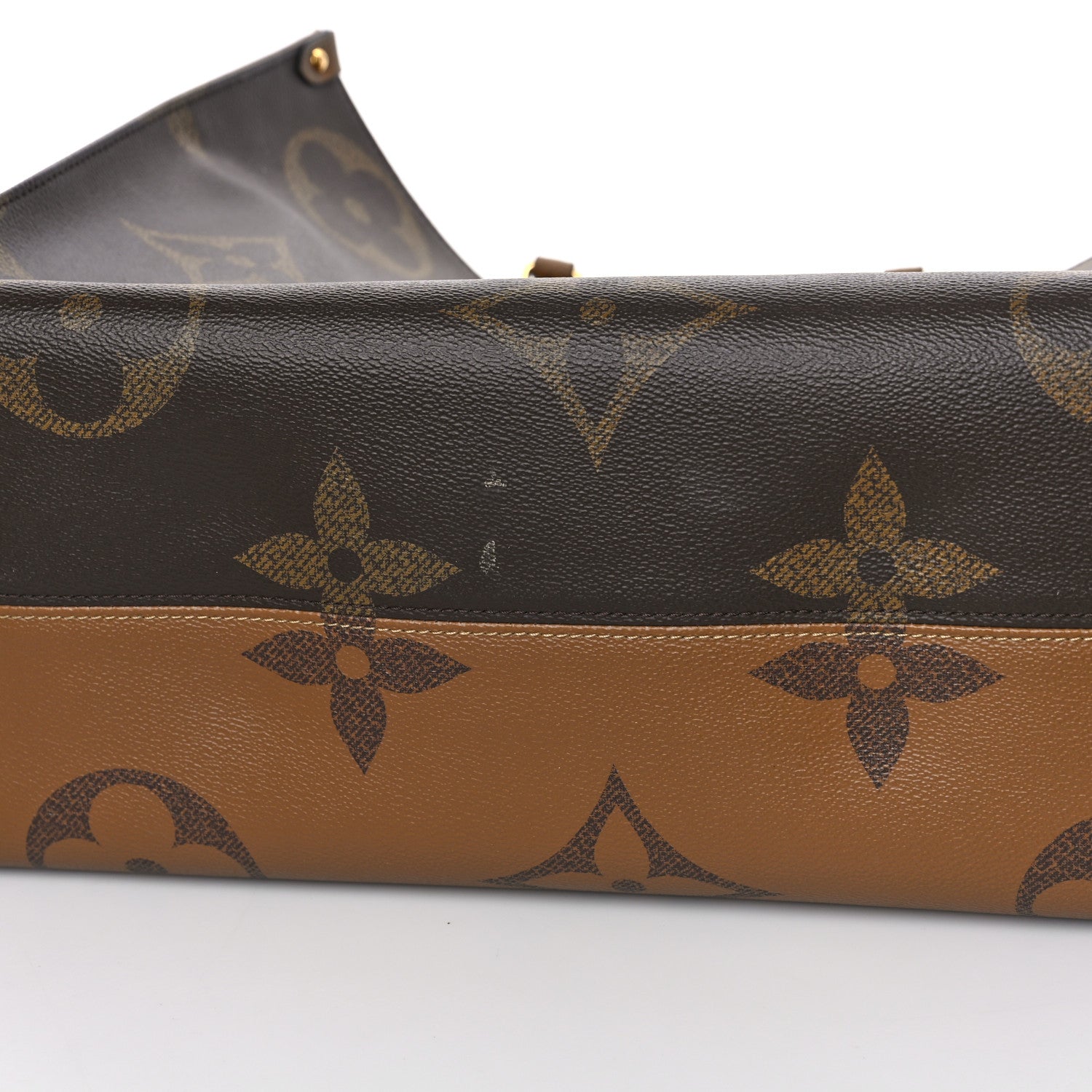 Louis Vuitton Reverse Monogram Giant Onthego GM 9 of 9
