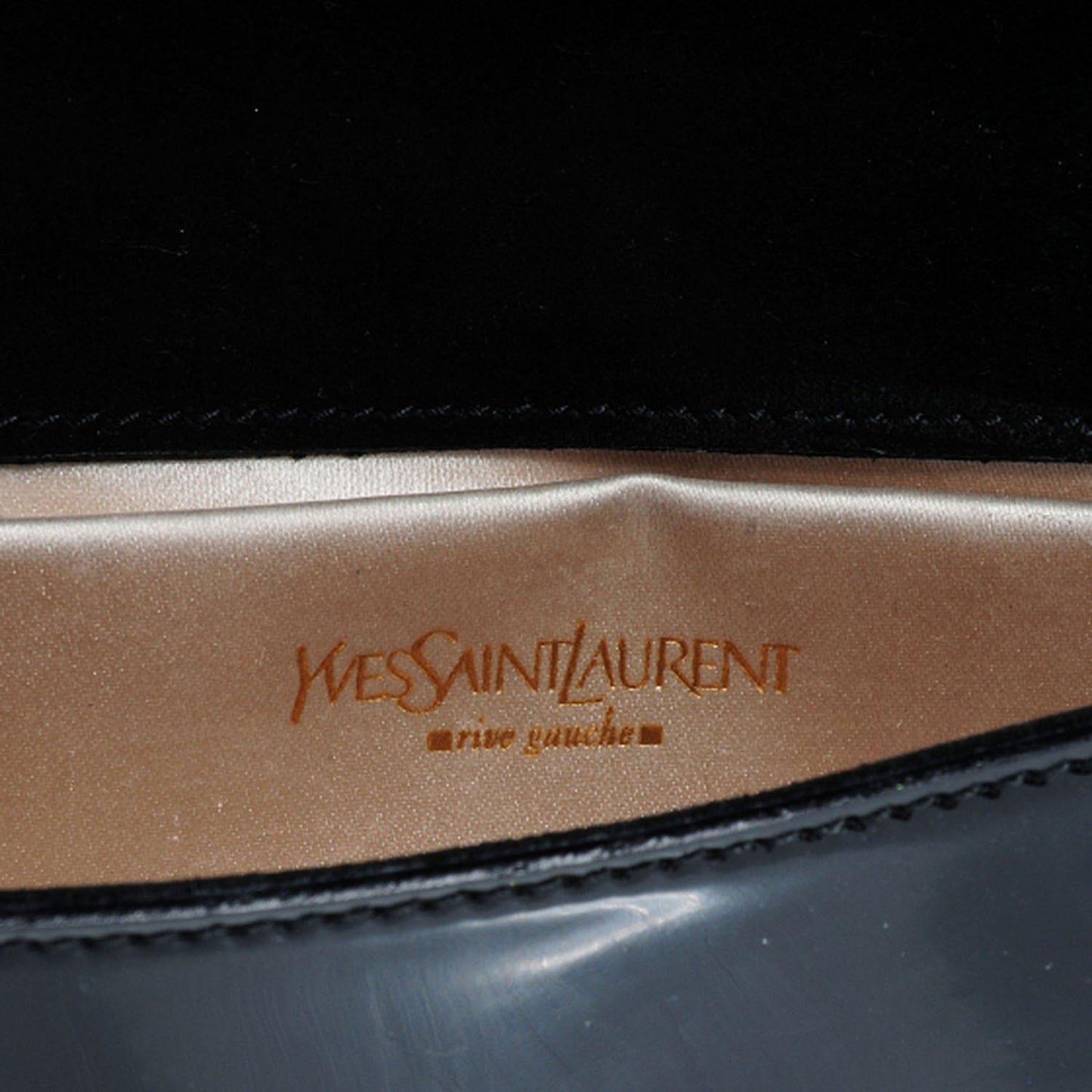 Patent Y-Mail Clutch Black