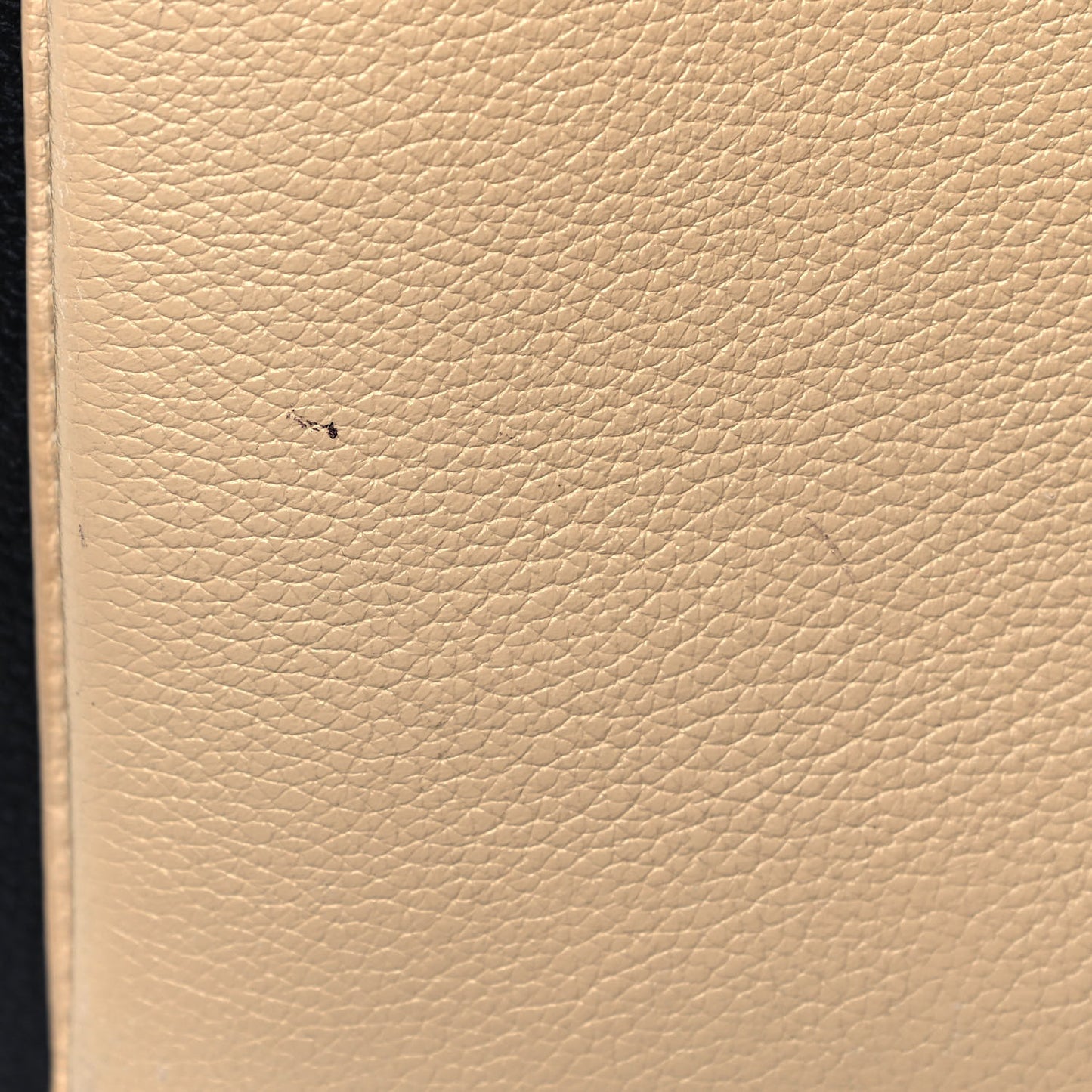 Soft Calfskin My Lockme Top Handle Vanille Black