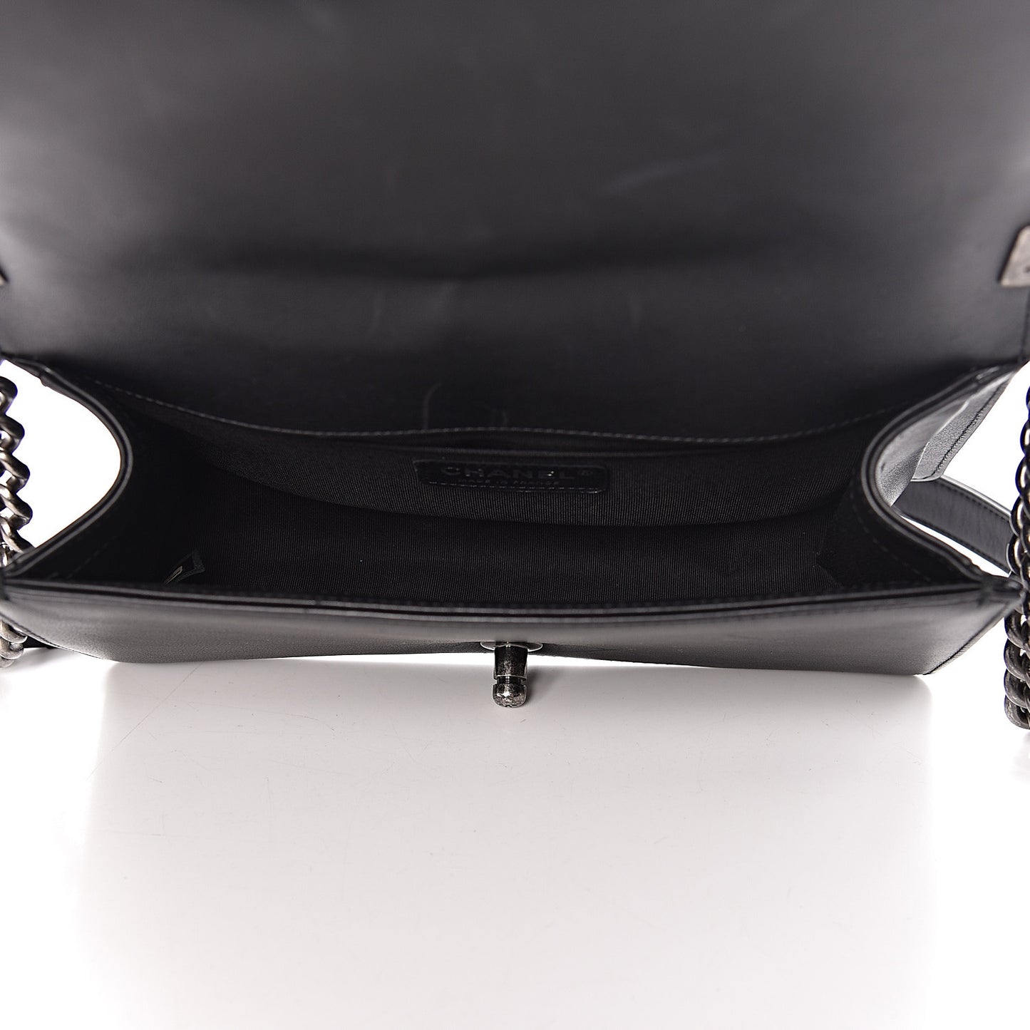 Lambskin Chevron Medium Boy Flap Black