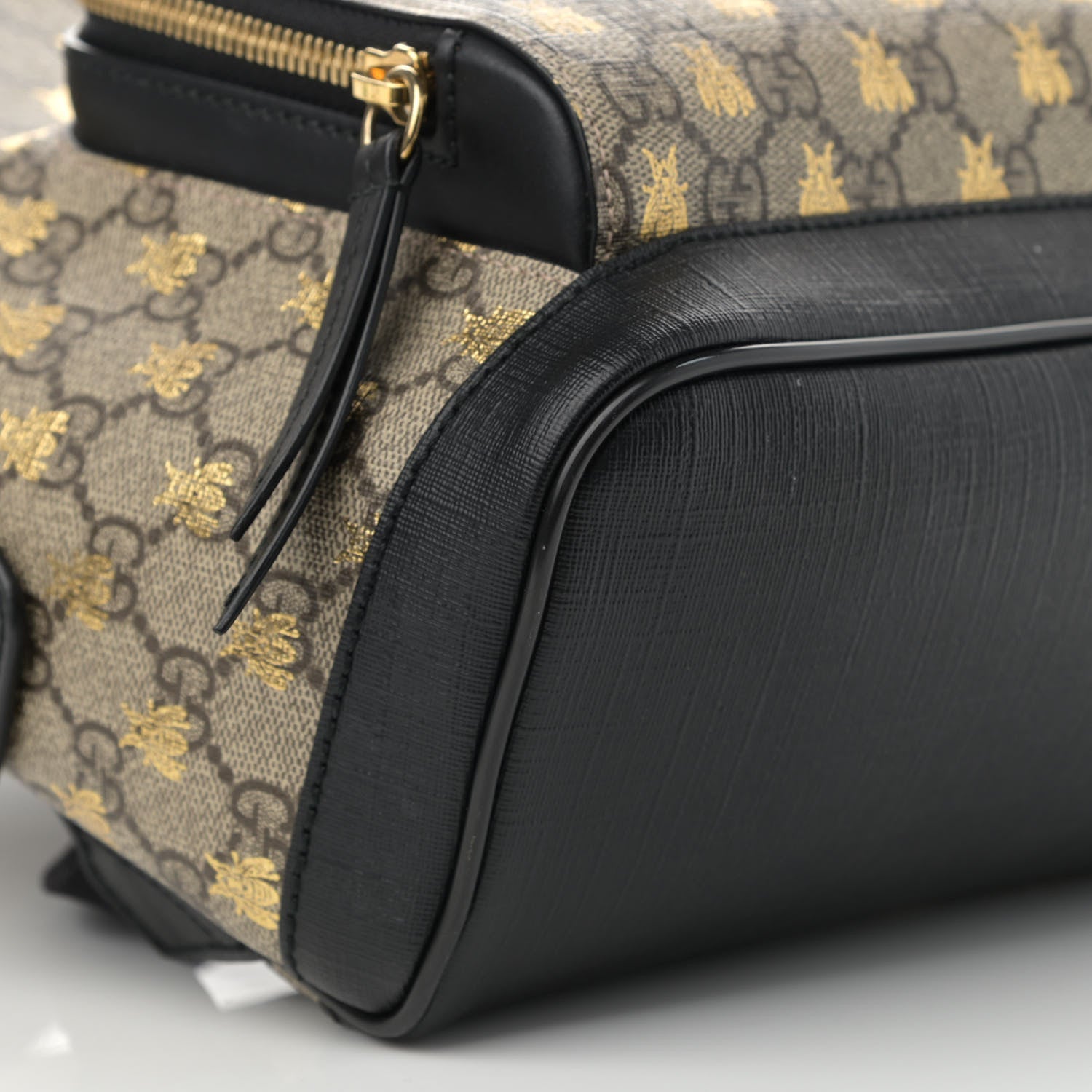 Gucci GG Supreme Monogram Bees Print Small Day Backpack Beige Oro Black 9 of 11