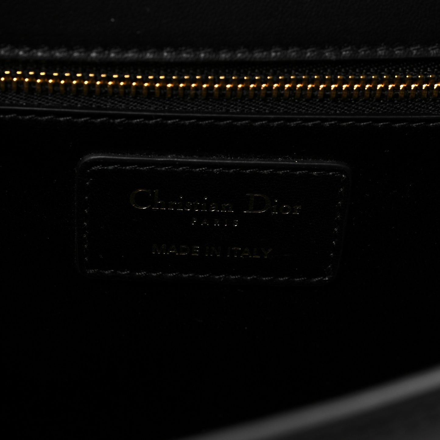 Shiny Crinkled Lambskin 30 Montaigne Flap Bag Black