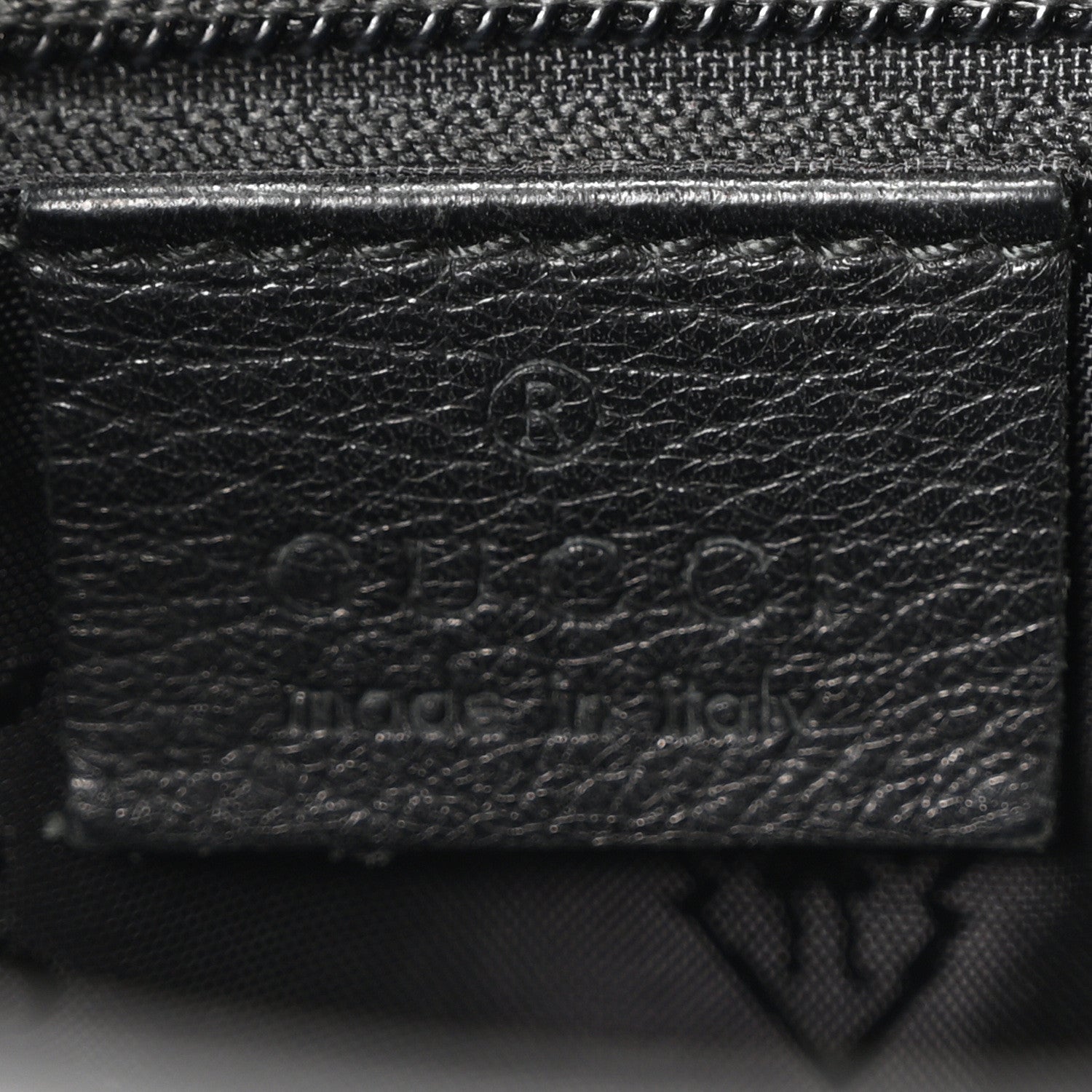 Gucci Guccissima Medium Flat Messenger Bag Black 6 of 10