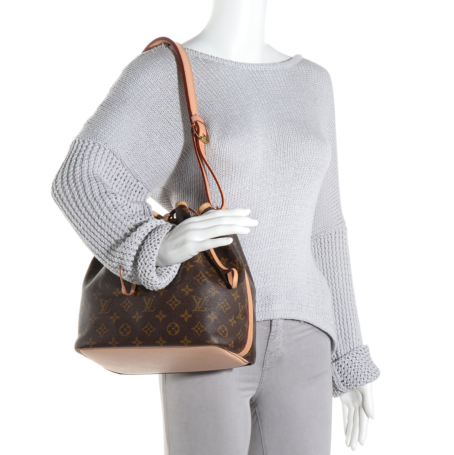 Louis Vuitton Monogram Petit Noe 2 of 8