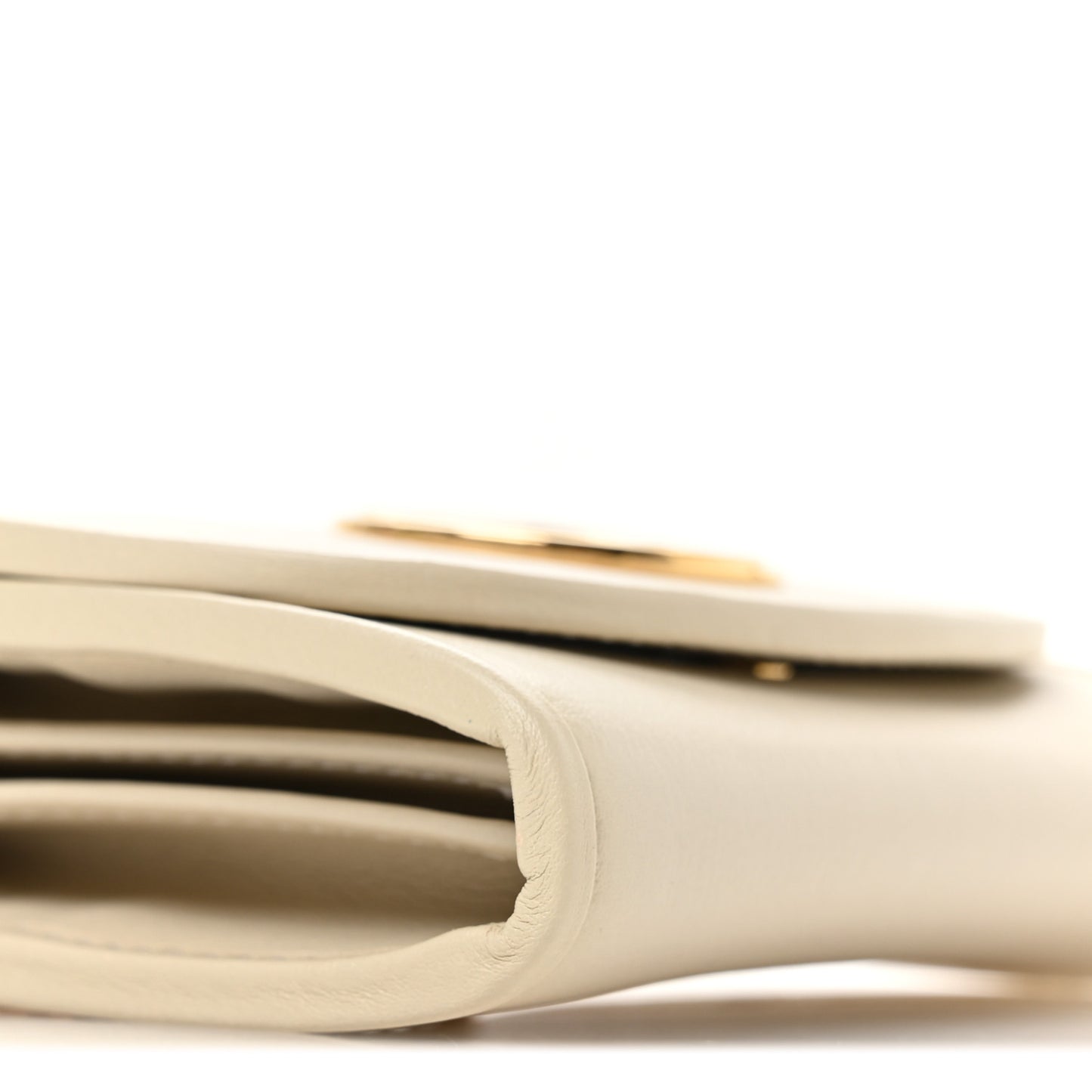 Roxy Calfskin Medium Blondie Chain Wallet Mystic White