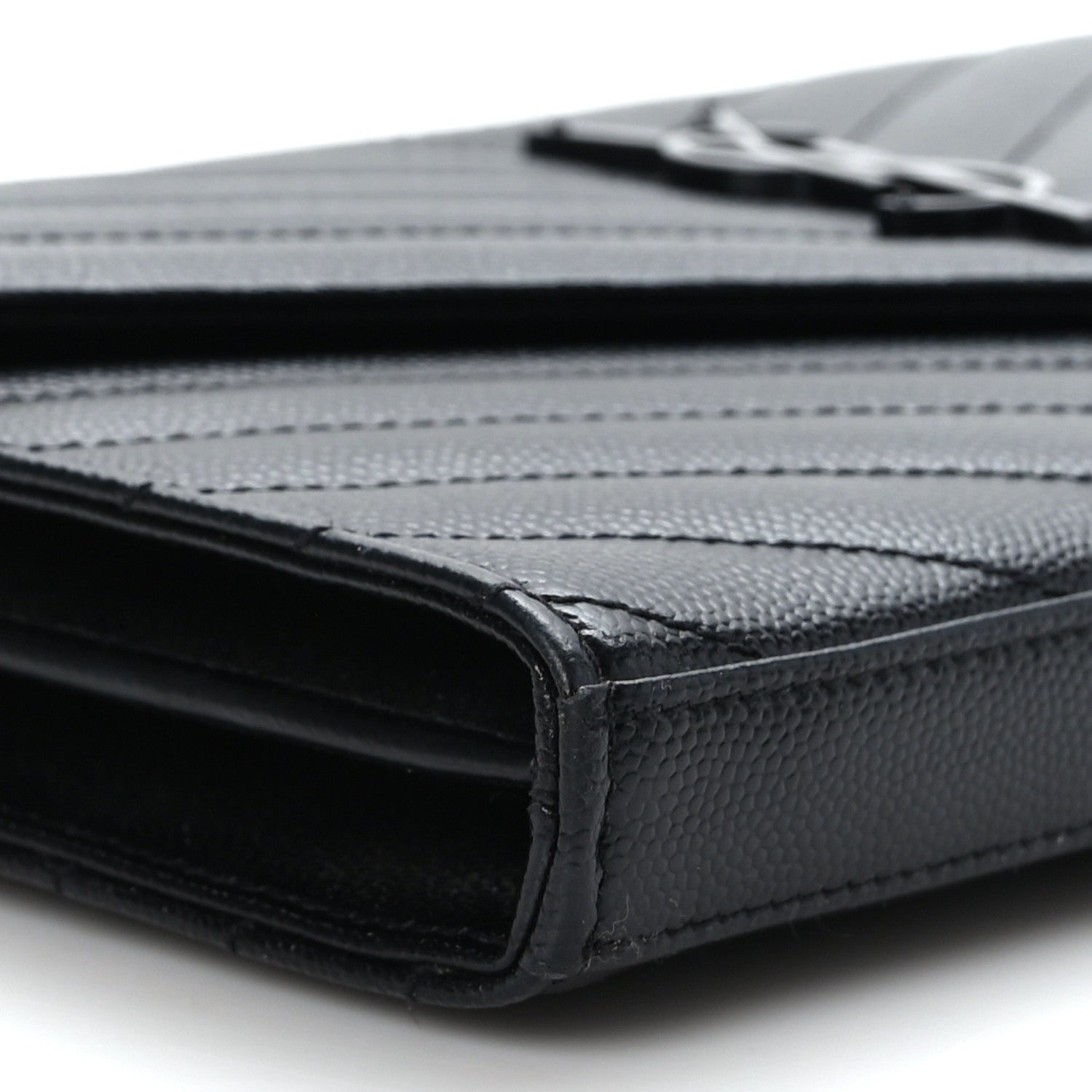 Saint Laurent Grain De Poudre Matelasse Chevron Monogram Monochrome Chain Wallet Black 8 of 9