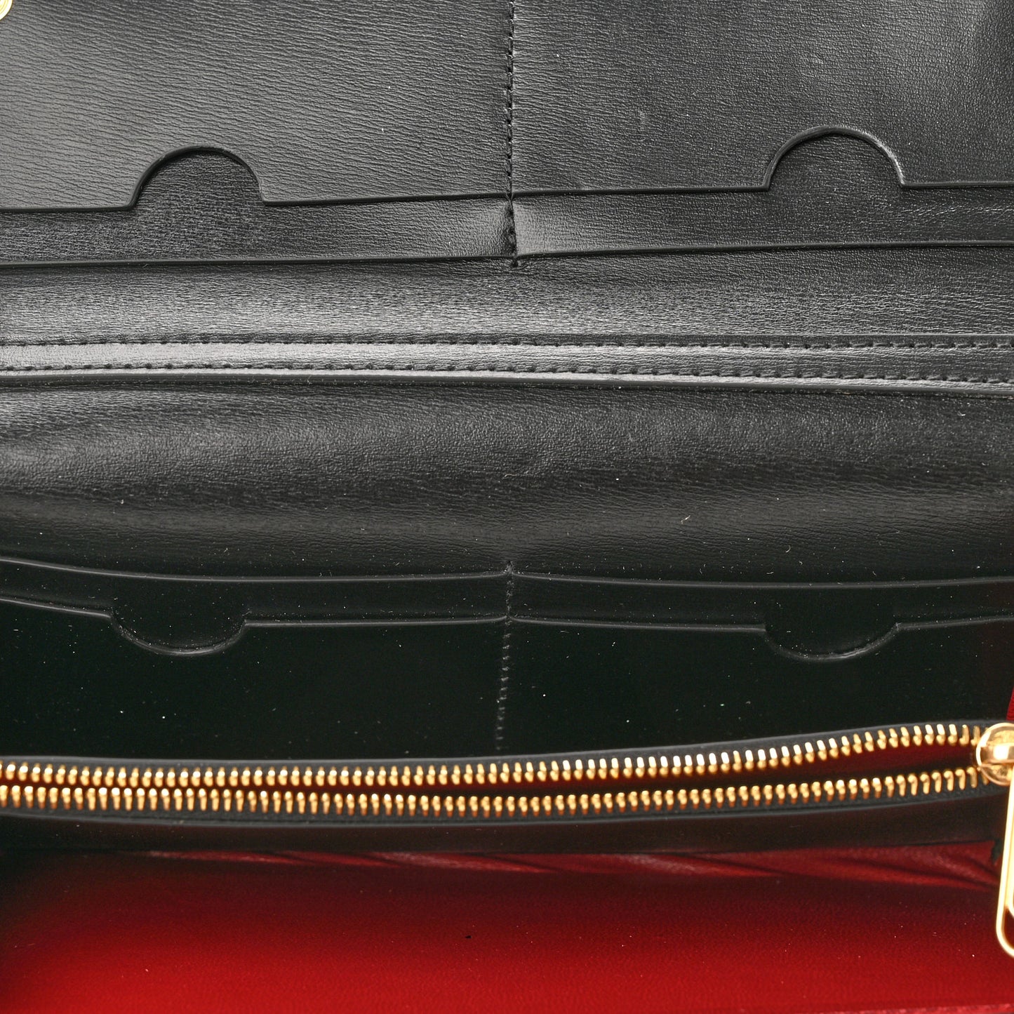 Calfskin Jitney Logo Flap Wallet On Chain Black