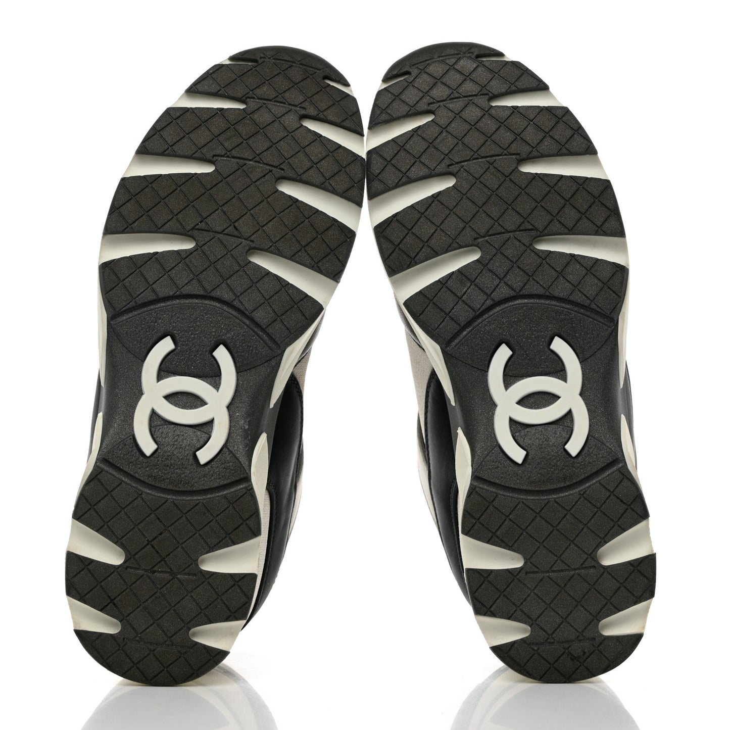 Suede Calfskin CC Sneakers 37 White Grey