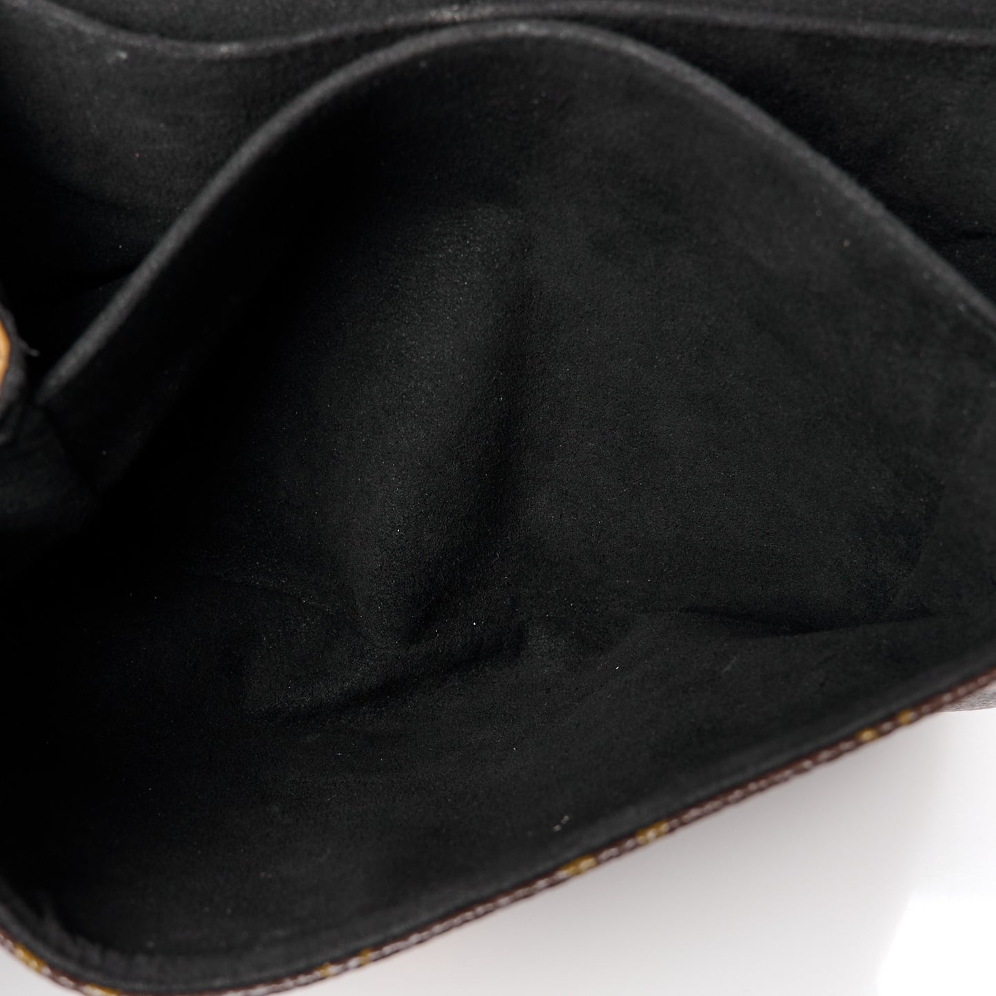 Reverse Monogram Pochette Metis