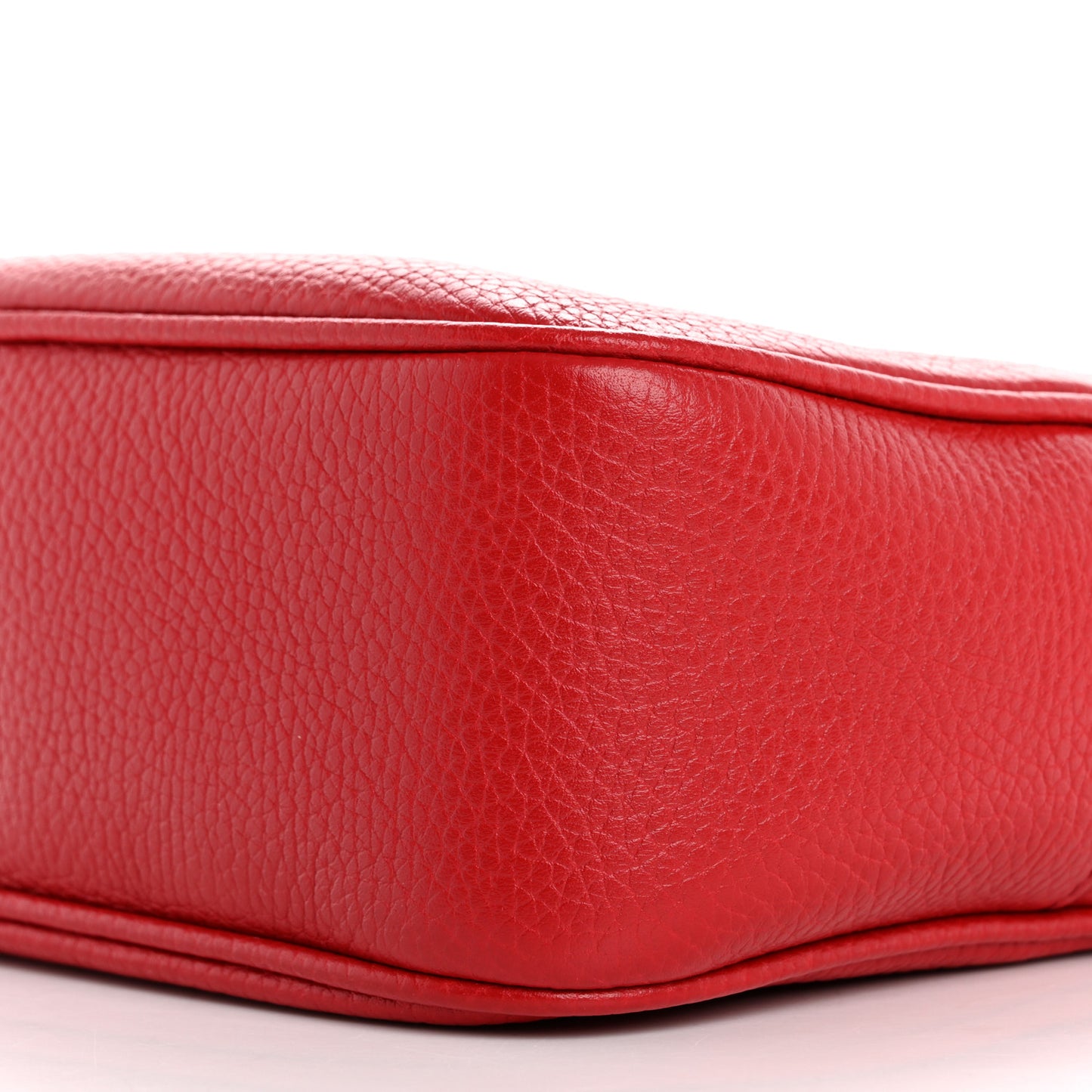Pebbled Calfskin Small Soho Disco Bag Tabasco Red