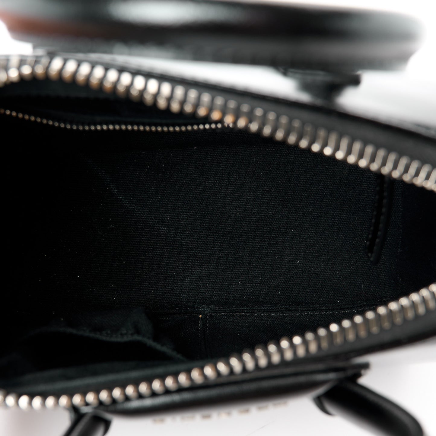 Shiny Lord Calfskin Mini Antigona Black