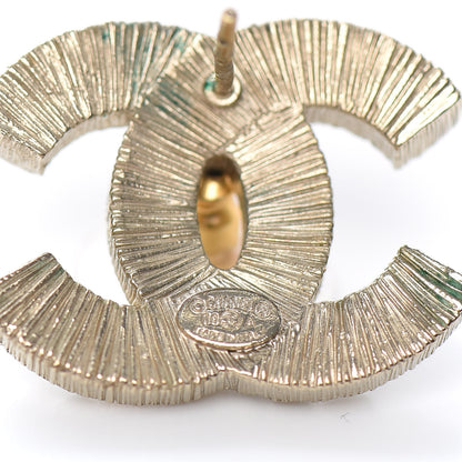 Chanel Pearl CC Earrings Gold 4 of 4