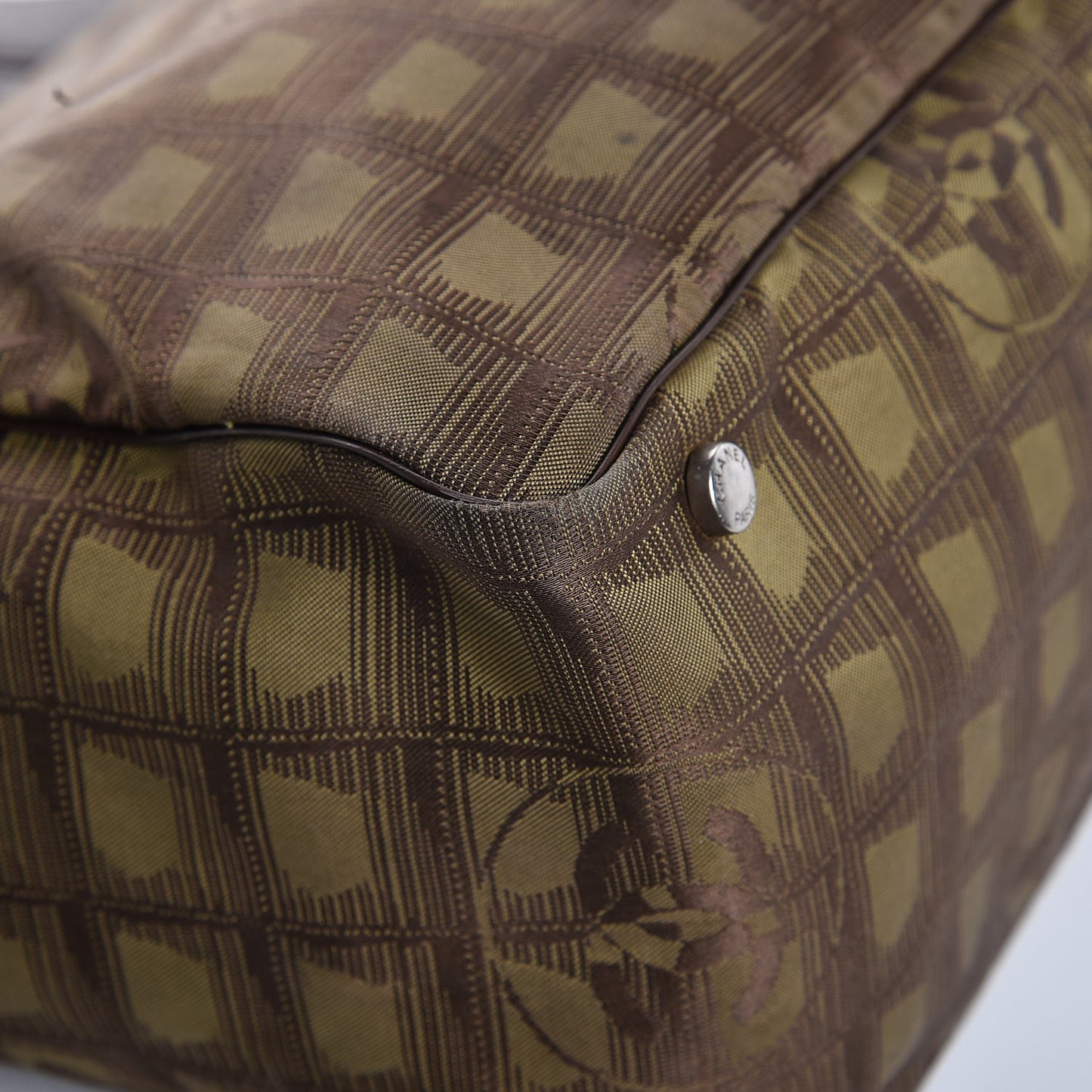 Nylon Medium Travel Tote Khaki