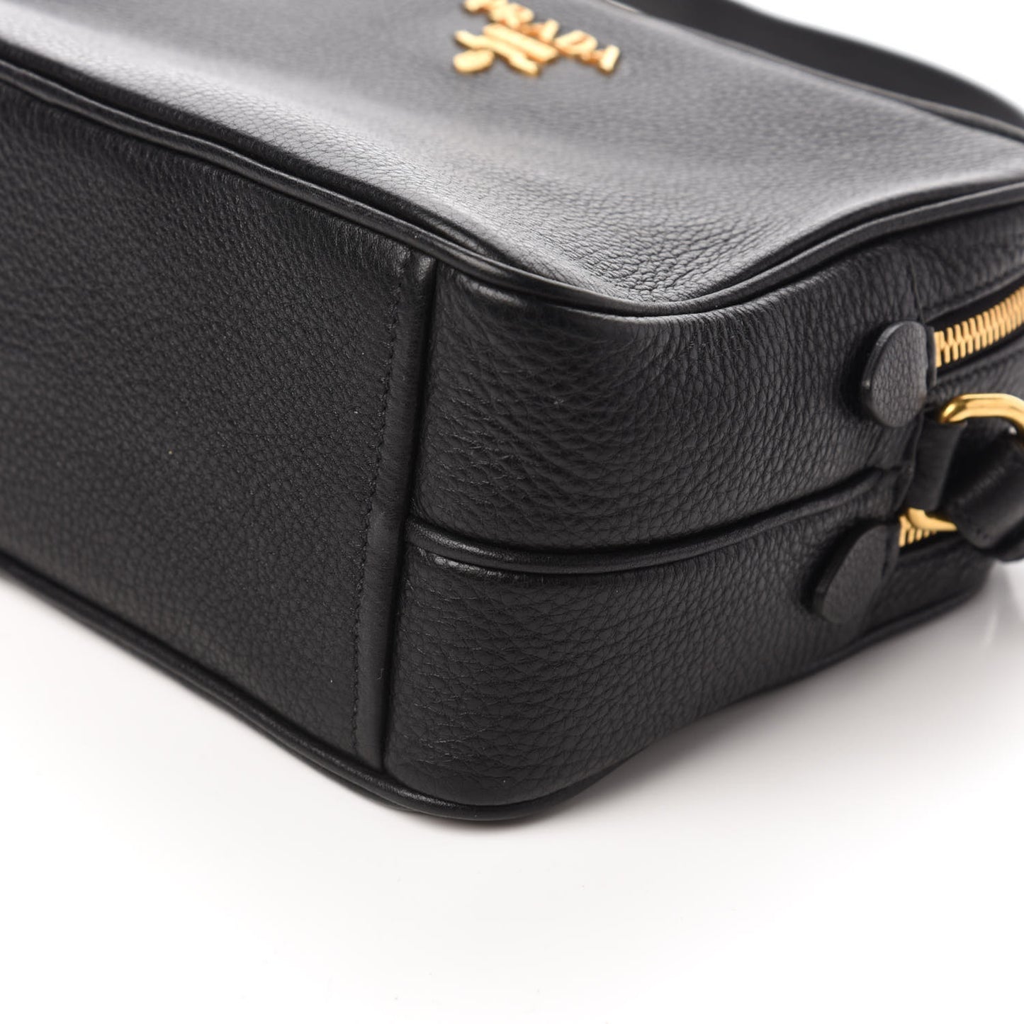Vitello Daino Medium Double Zip Shoulder Bag Black