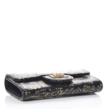 Chanel Calfskin Crocodile Embossed Graffiti 2.55 Cocodile Reissue Flap Card Holder Black Gold 4 of 9