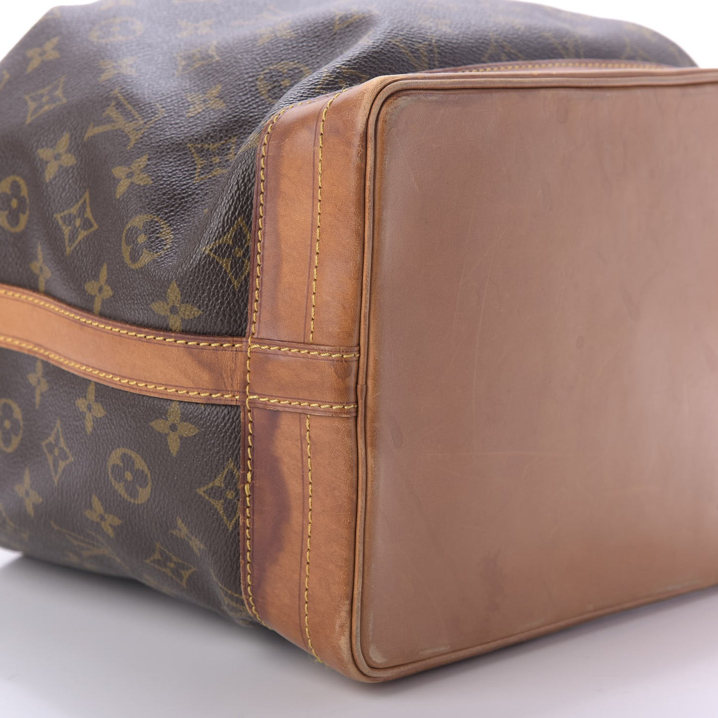Monogram Noe