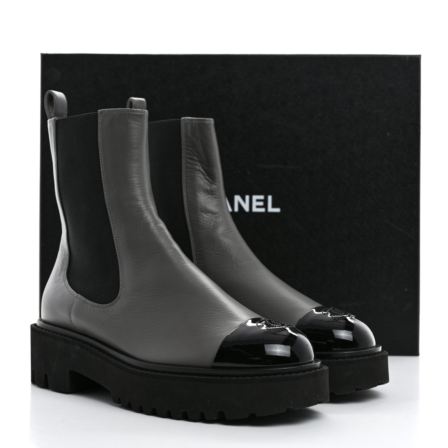 Crumpled Calfskin Patent Cap Toe Short Boots 39 Dark Grey Black