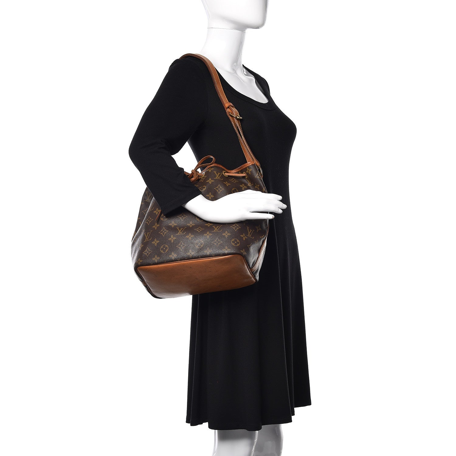 Louis Vuitton Monogram Petit Noe 2 of 17