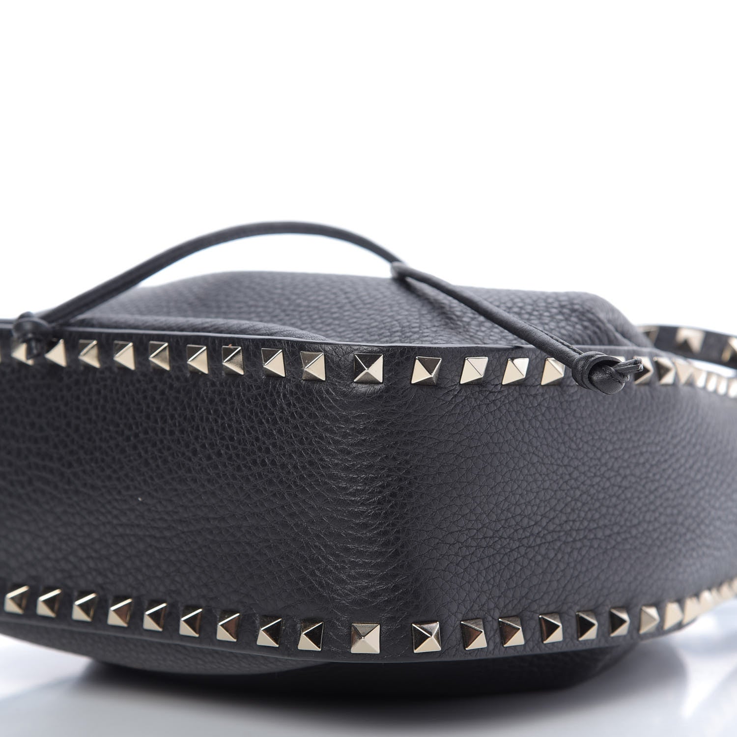 Valentino Garavani Grained Calfskin Rockstud Bucket Bag Black 7 of 9