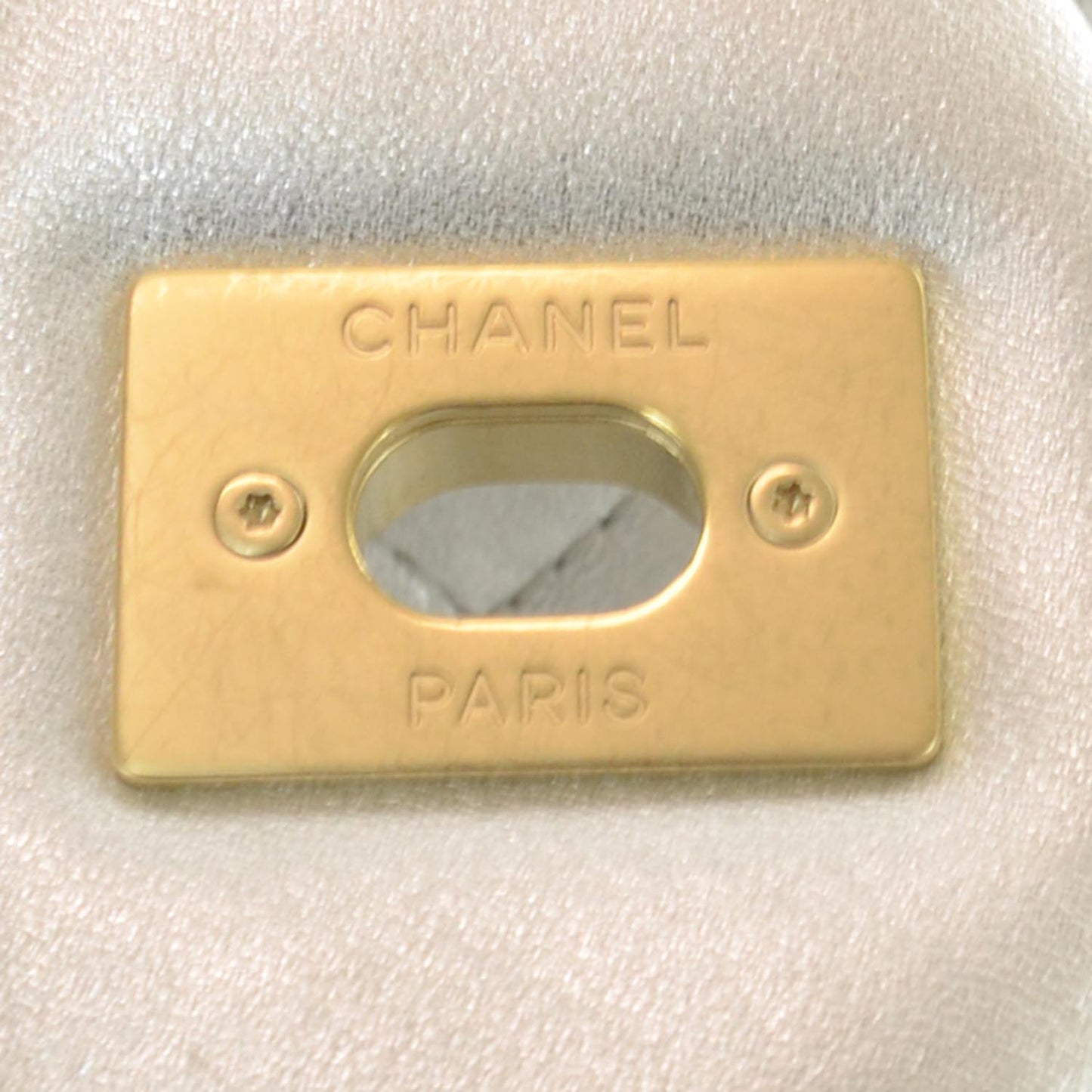 Lambskin Maxi Single Flap Metallic Silver