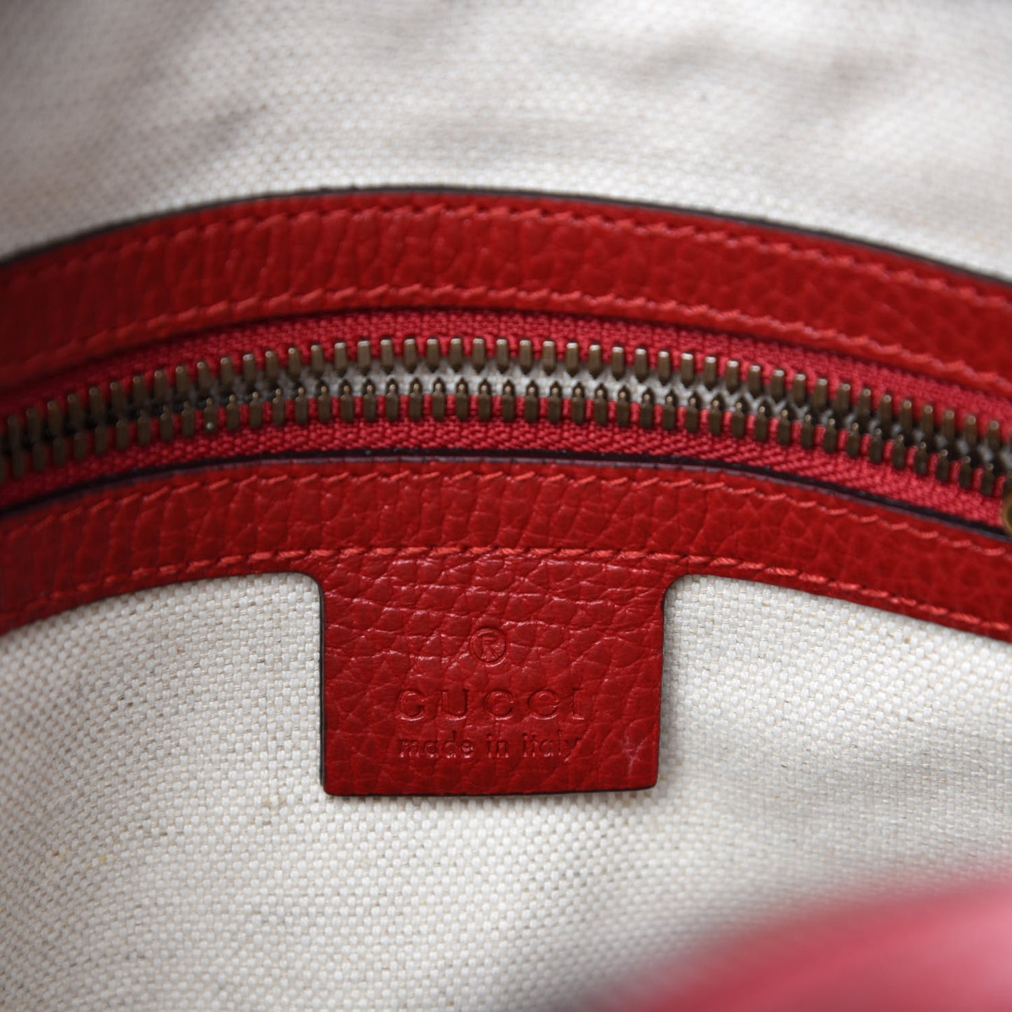 Grained Calfskin Logo Messenger Bag Hibiscus Red