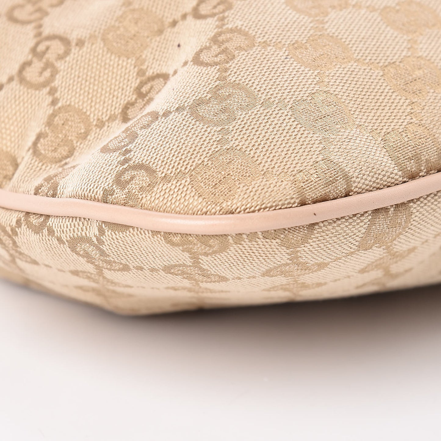 Monogram Medium New Britt Hobo Beige