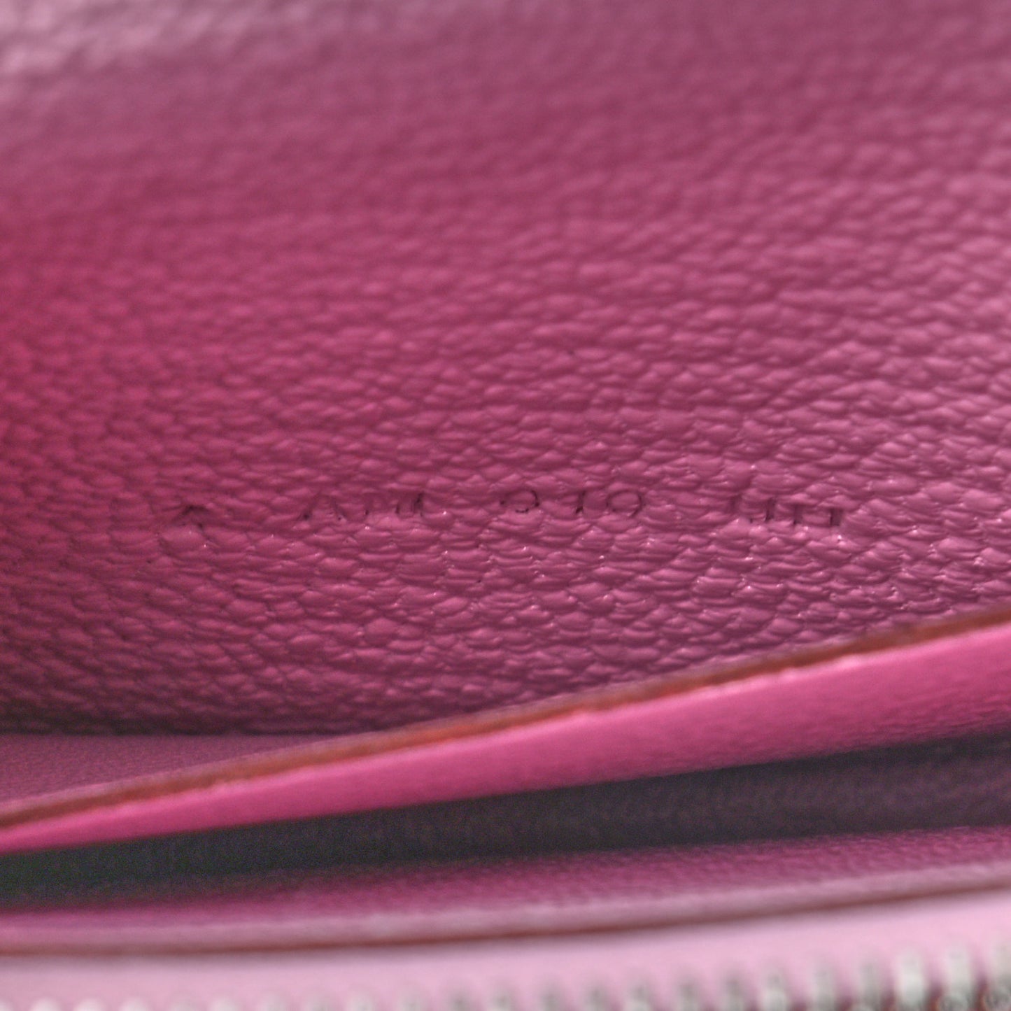 Chevre Mysore Roulis Slim Wallet Mauve Sylvestre
