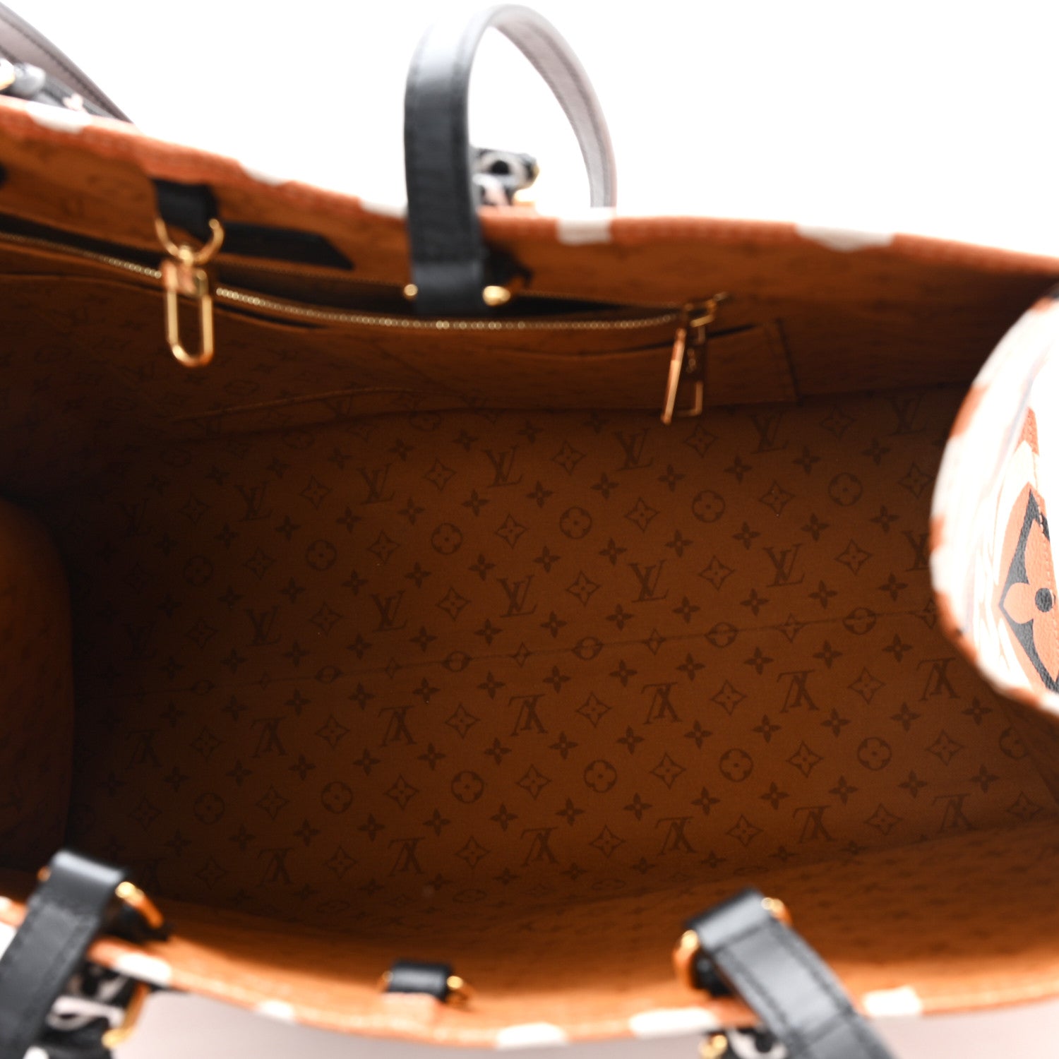 Louis Vuitton Monogram Giant Crafty Onthego GM Crème Caramel 5 of 10