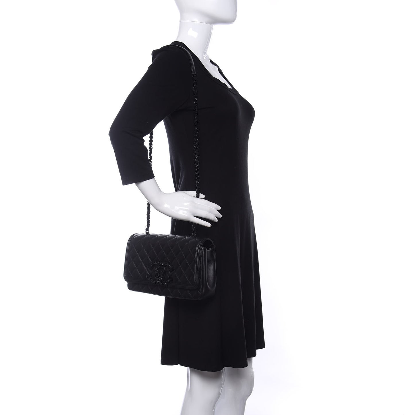 Calfskin Quilted Medium CC Filigree Flap Black