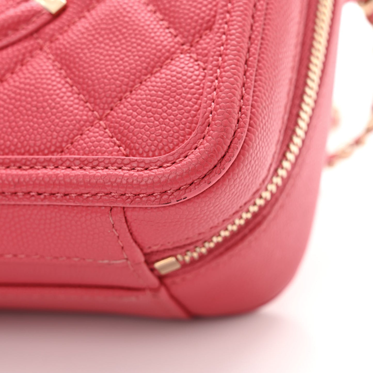 Caviar Quilted Small CC Filigree Vanity Case Pink