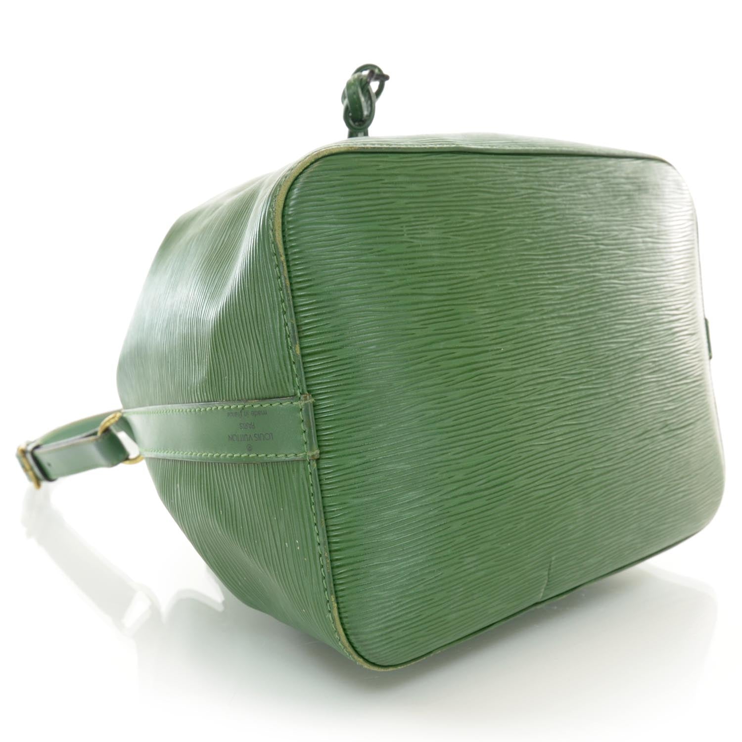 Louis Vuitton Epi Petit Noe Borneo 4 of 9