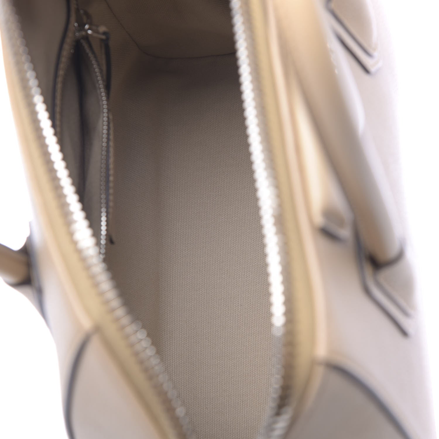 Givenchy Sugar Goatskin Small Antigona Light Beige 4 of 10